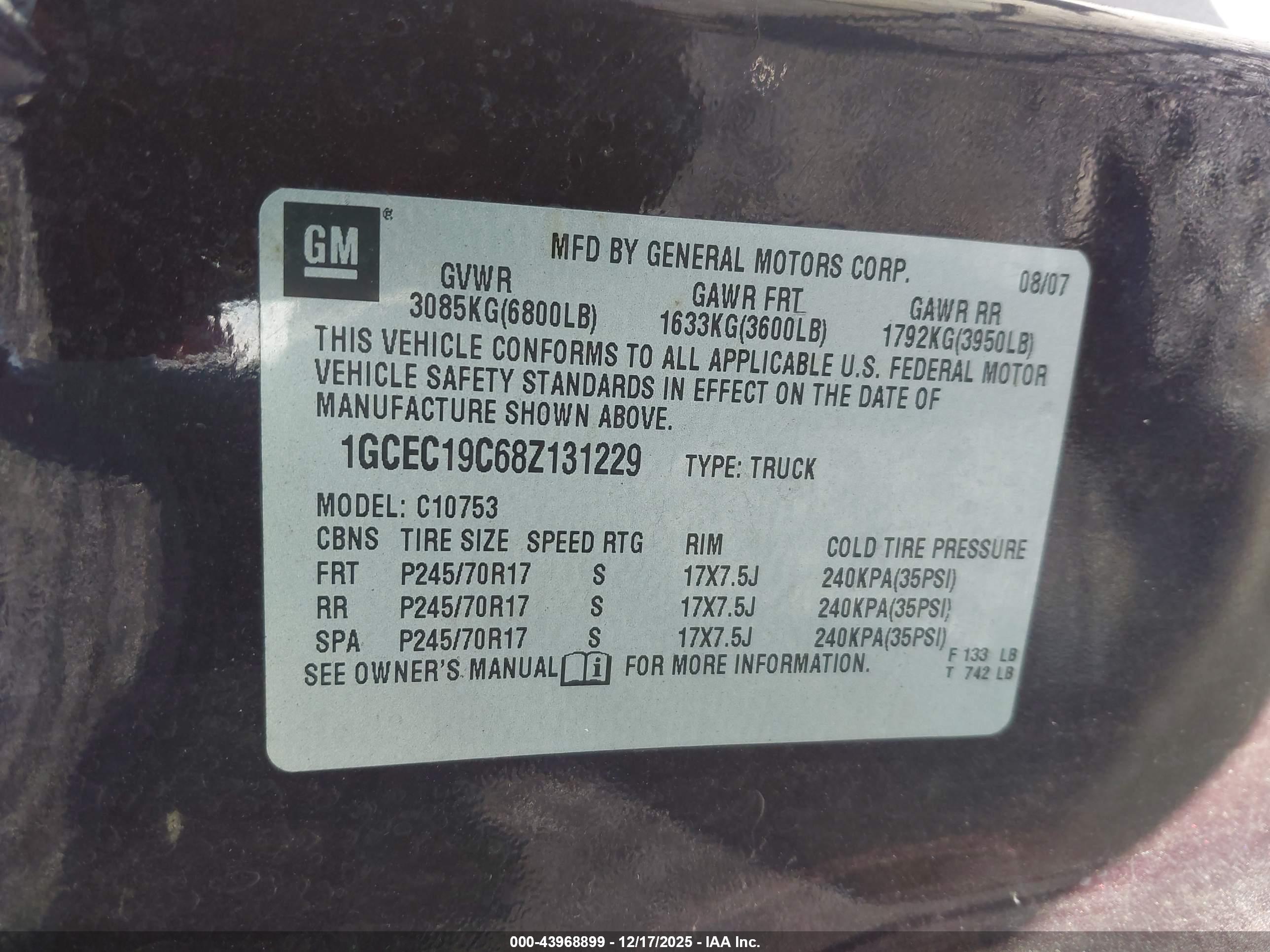 CHEVROLET SILVERADO image 9