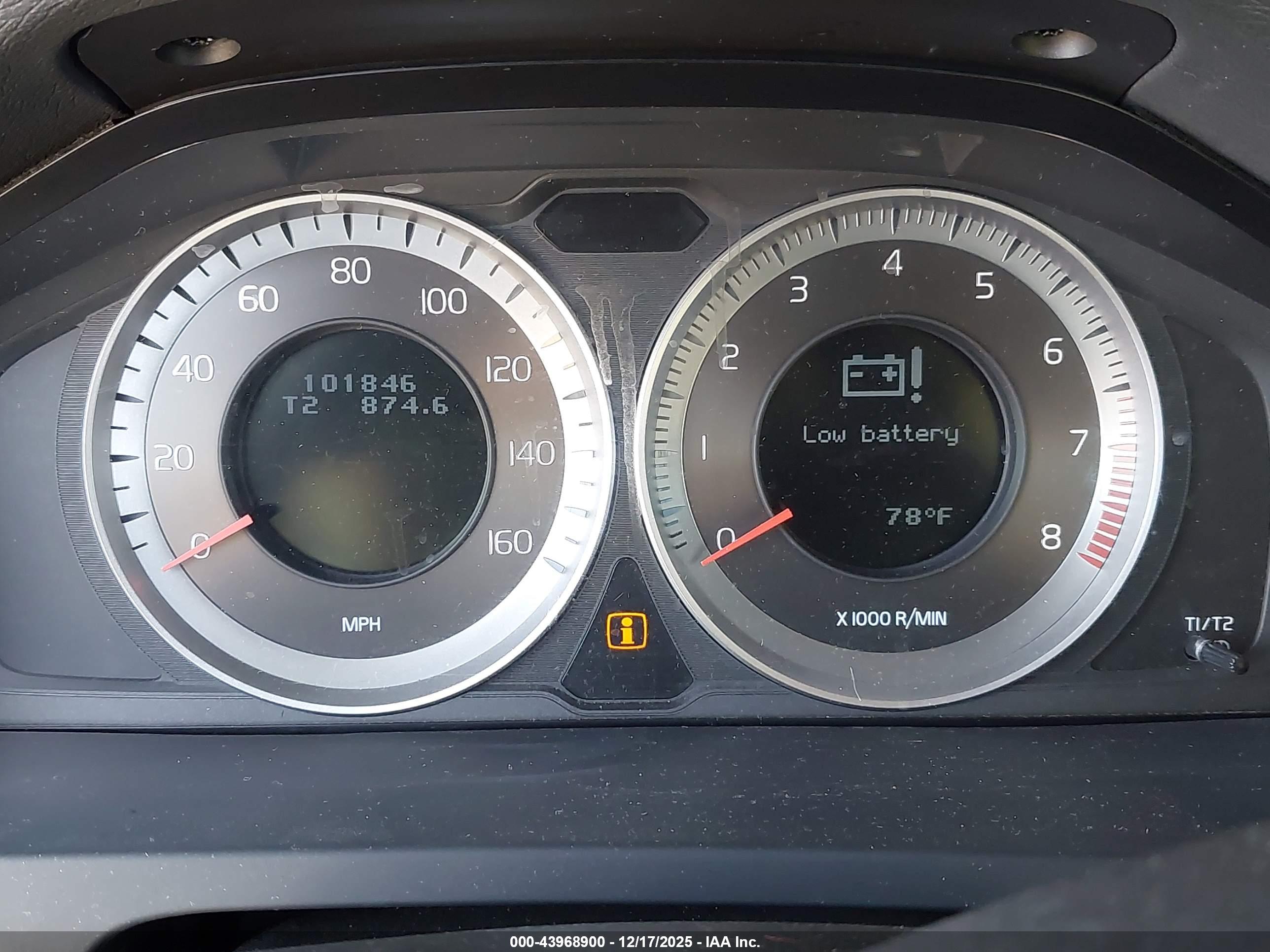 VOLVO S60 image 7
