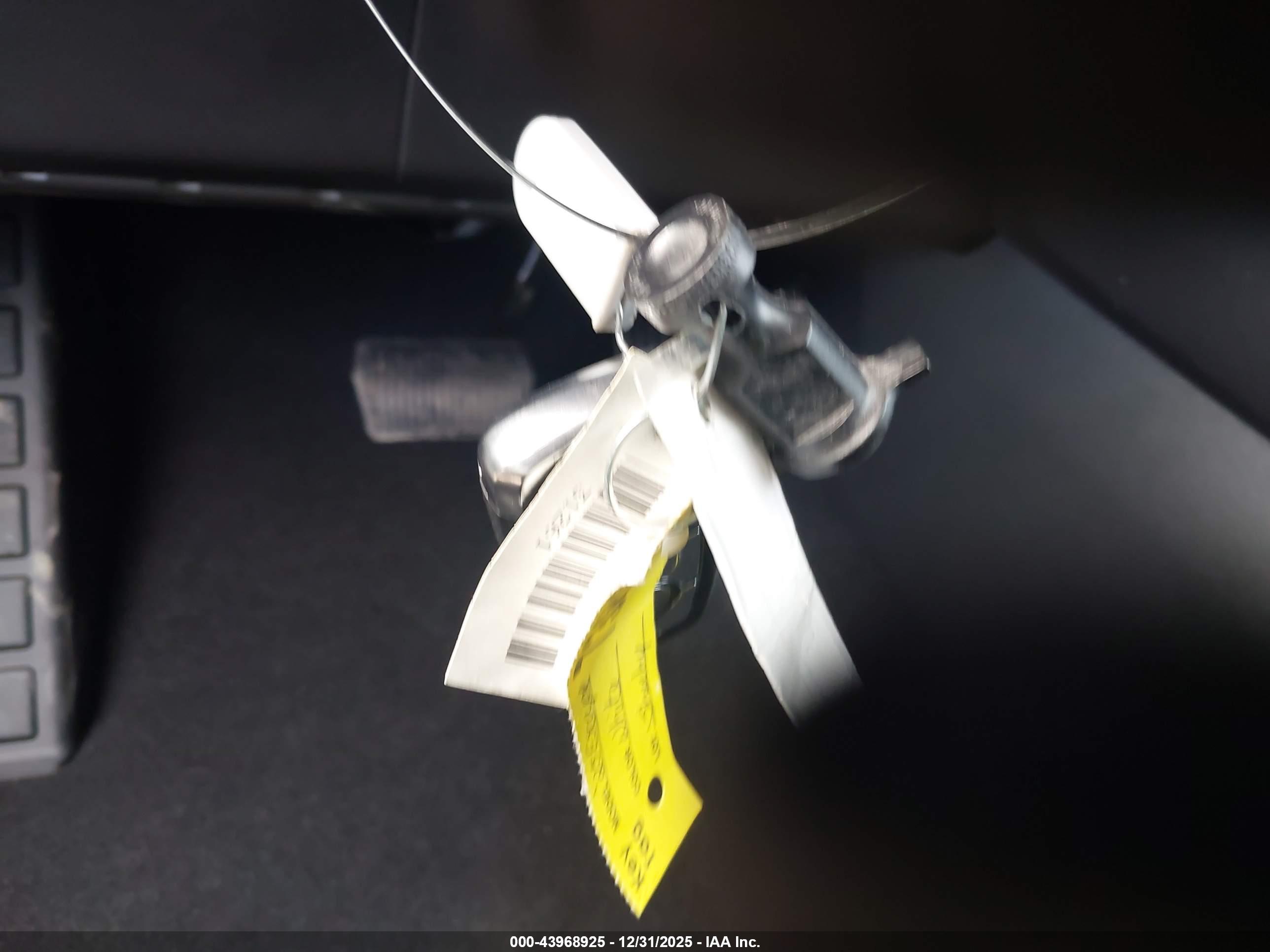 FORD ESCAPE image 11