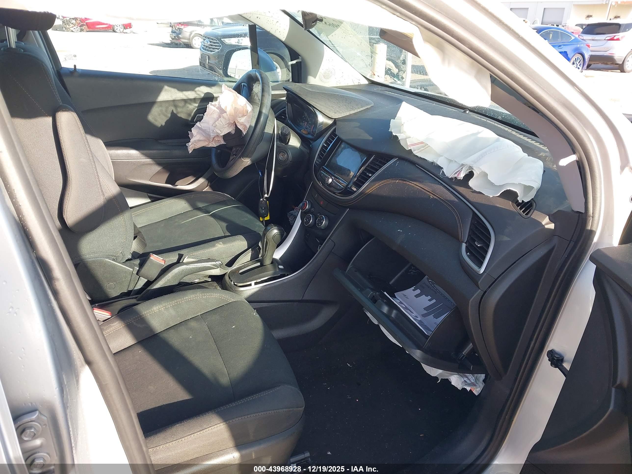 CHEVROLET TRAX image 5