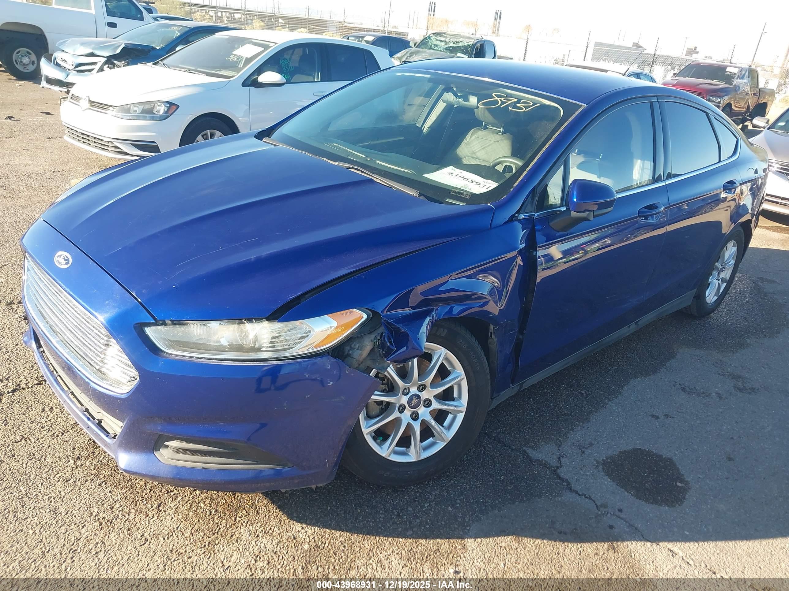 FORD FUSION image 2
