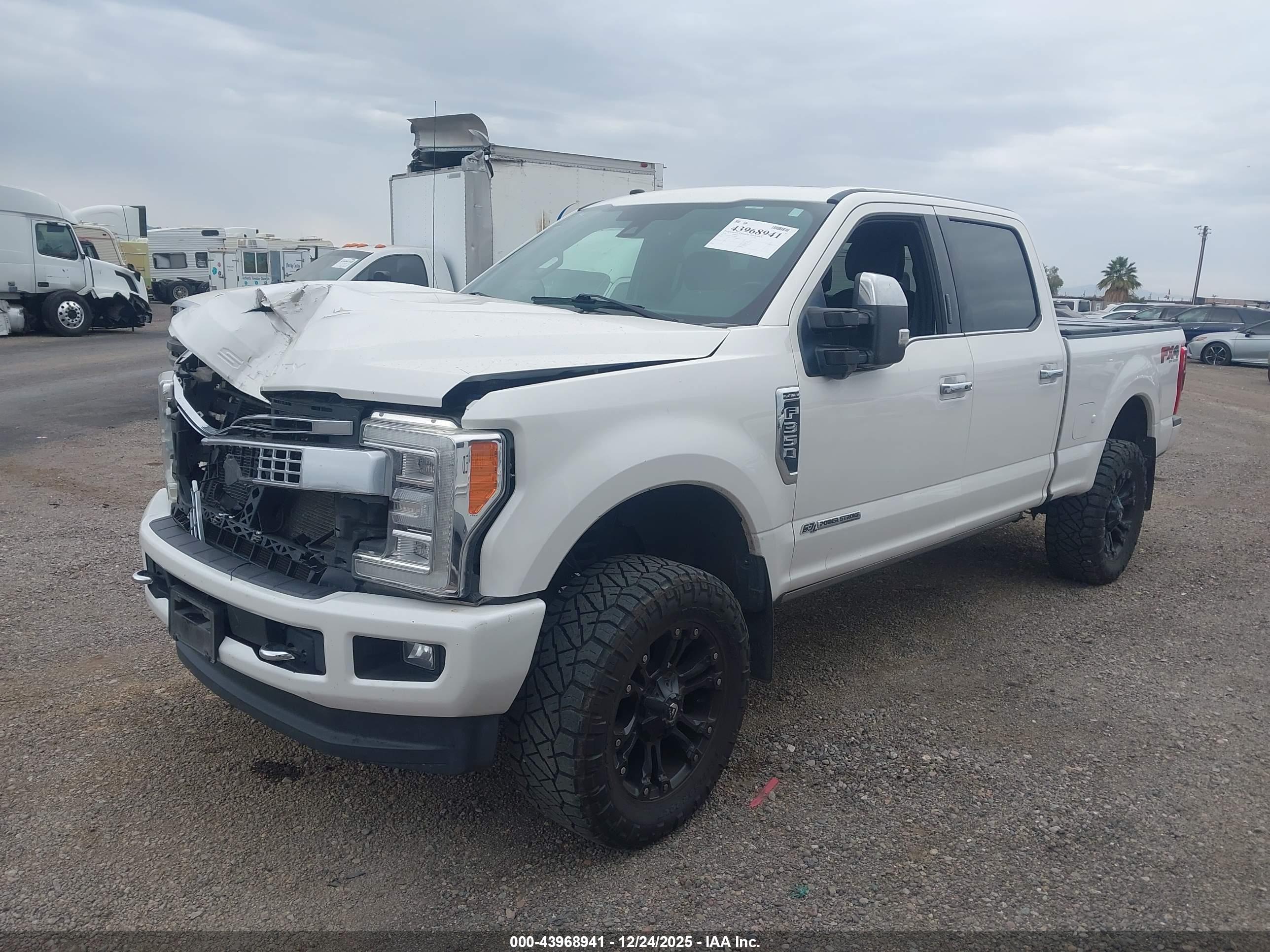 FORD F-350 image 2