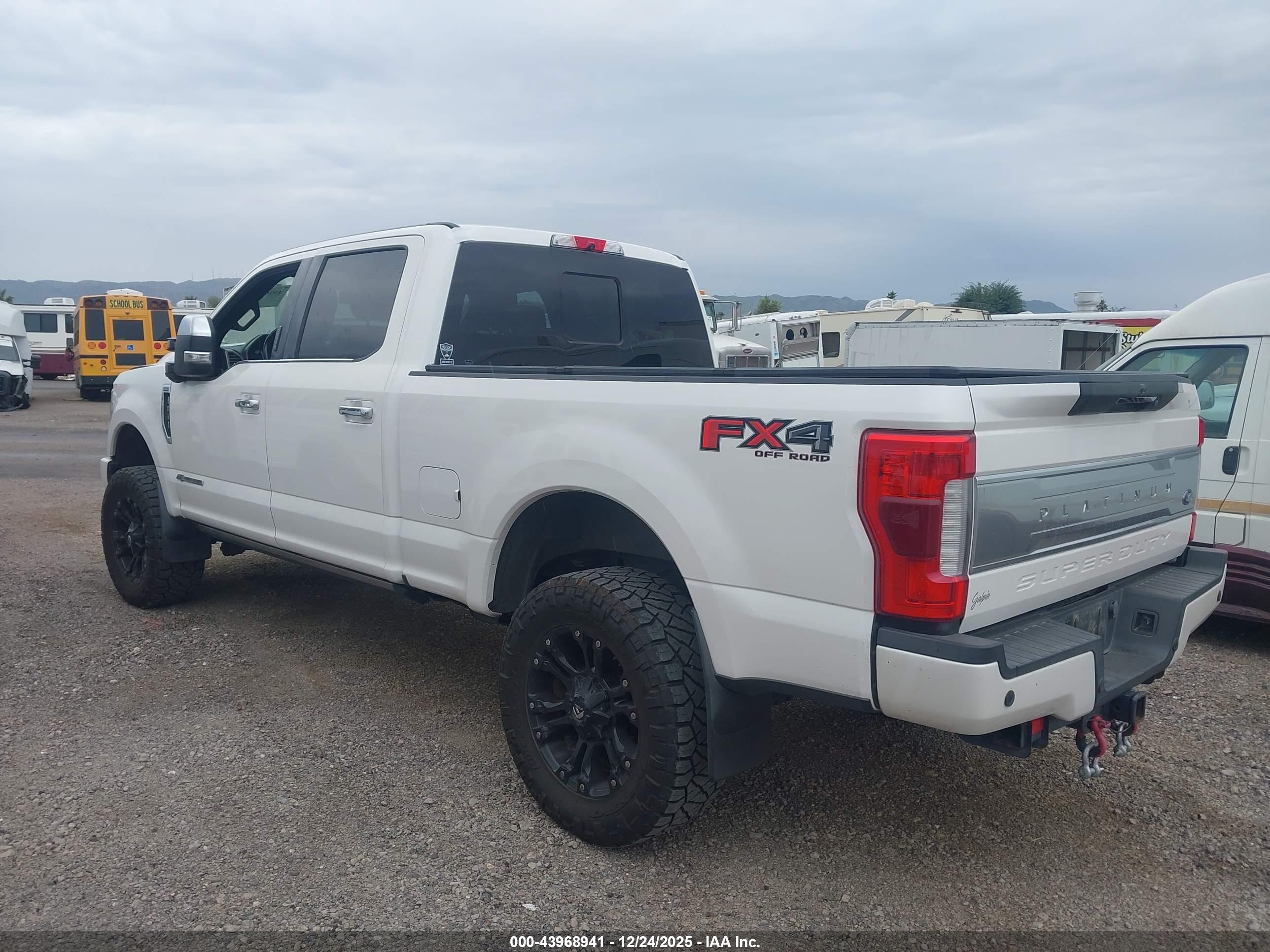 FORD F-350 image 3