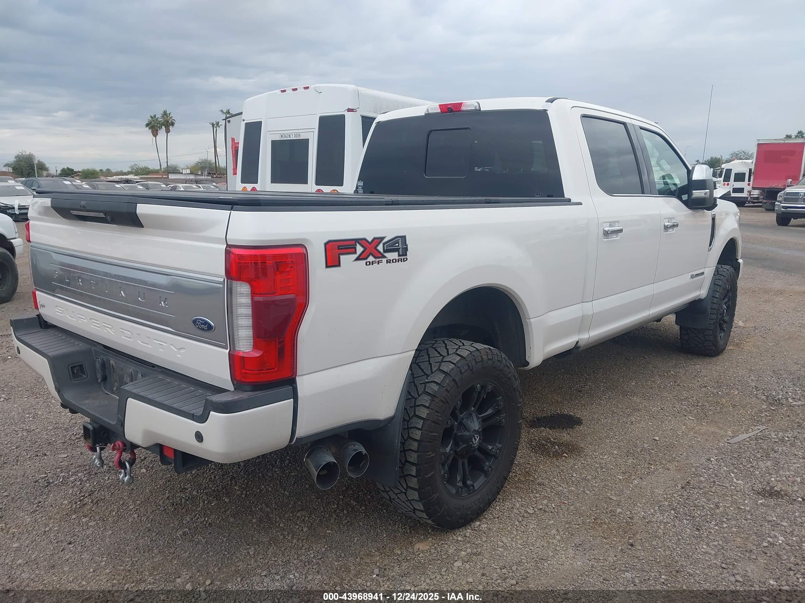 FORD F-350 image 4