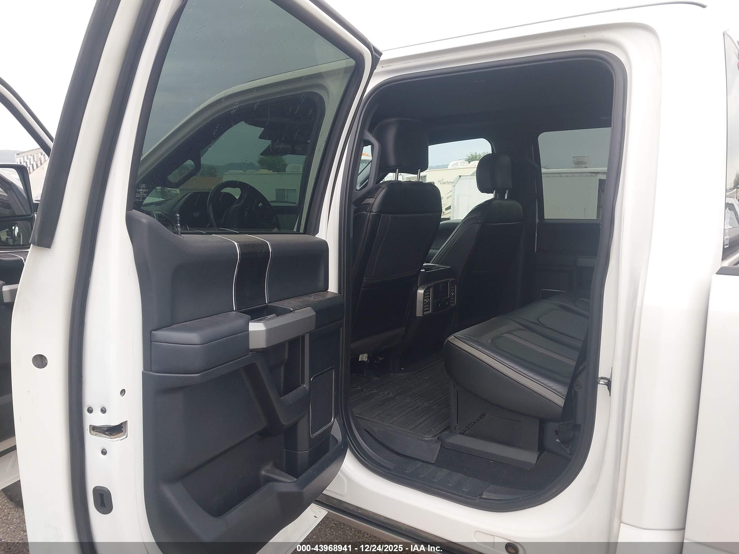 FORD F-350 image 8