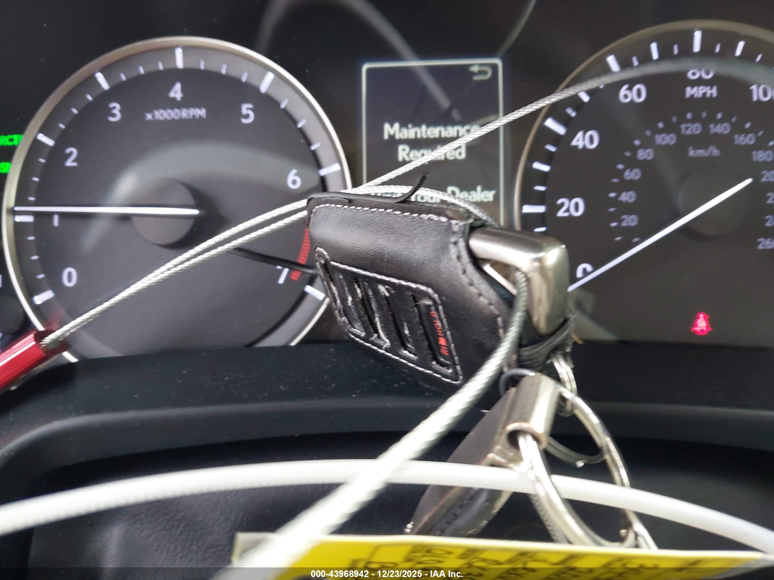 LEXUS RX image 11