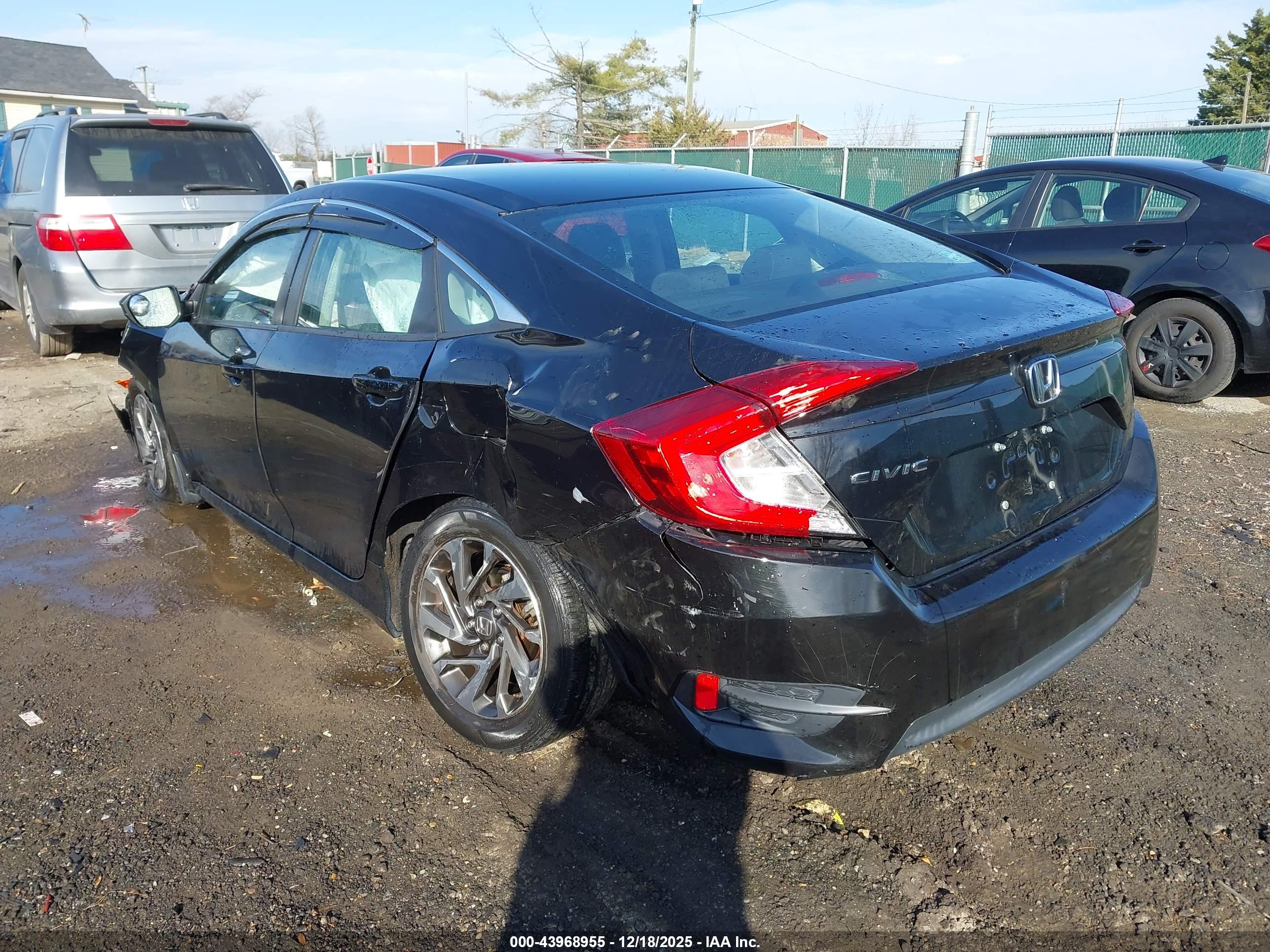 HONDA CIVIC image 3