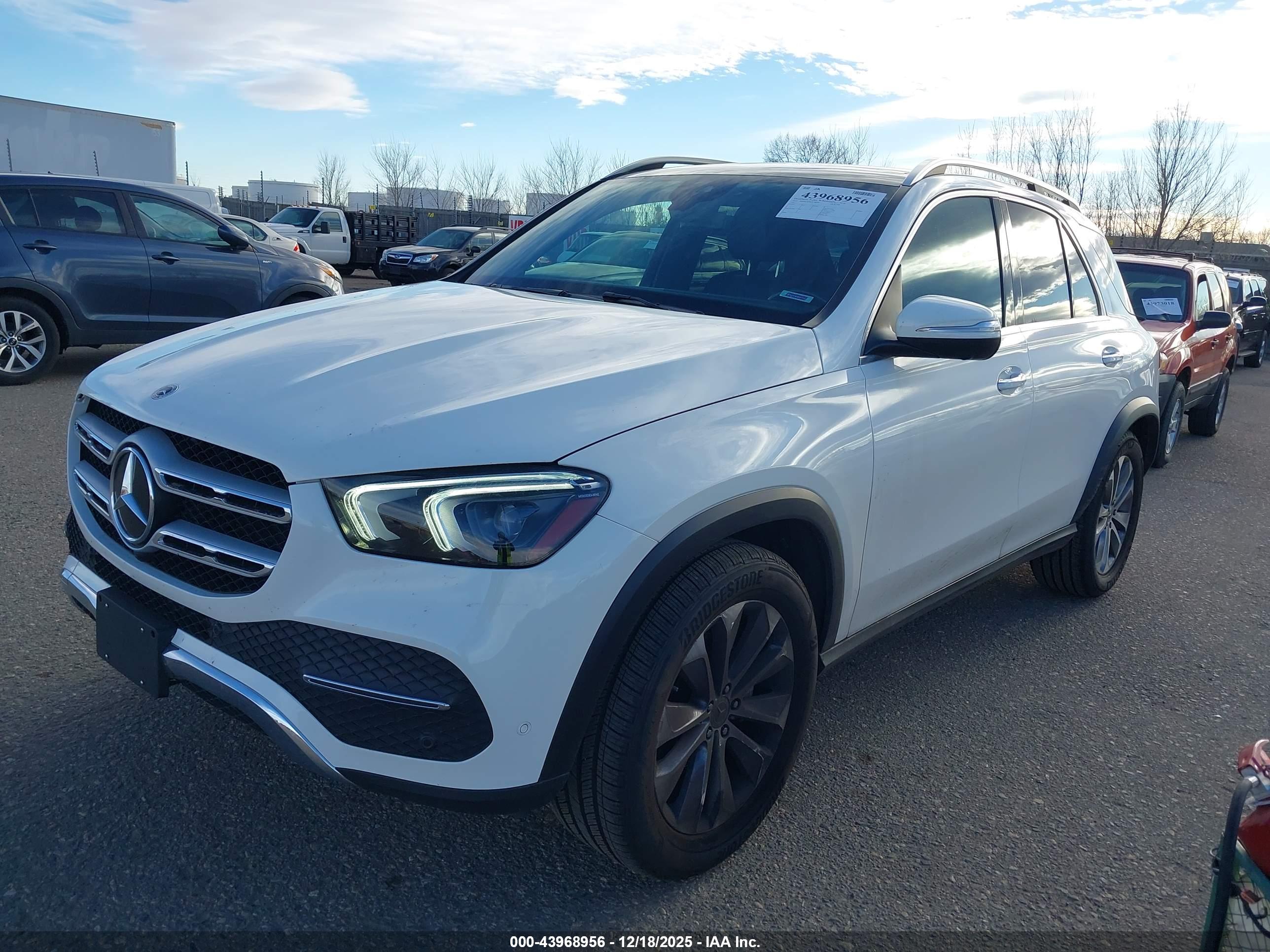 MERCEDES-BENZ GLE image 2
