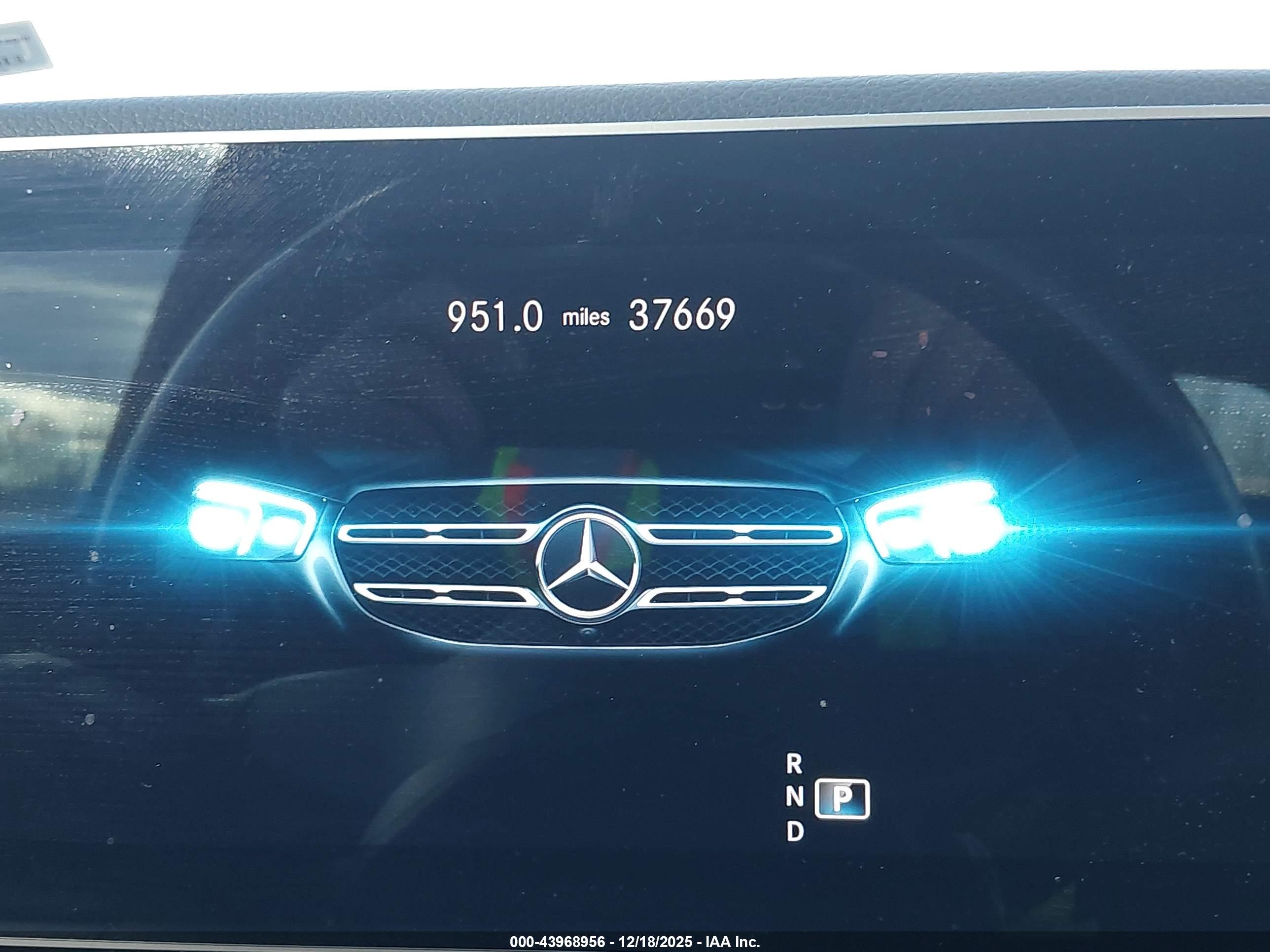 MERCEDES-BENZ GLE image 7