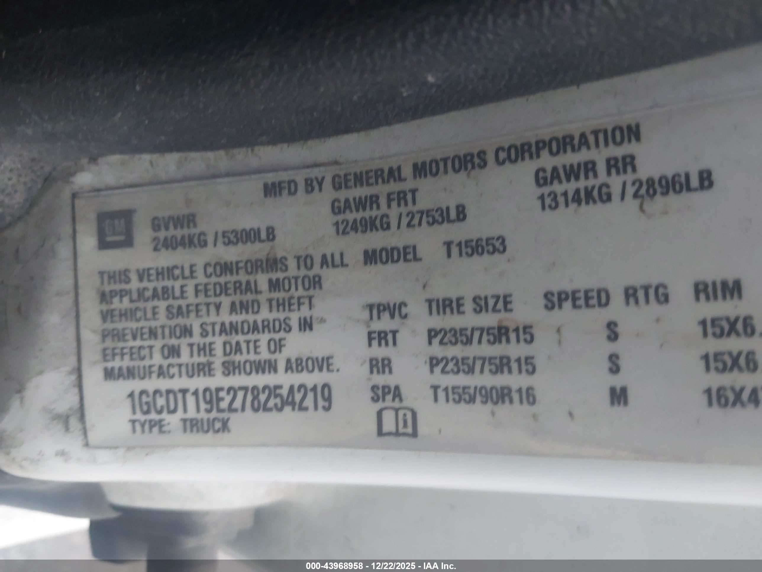 CHEVROLET COLORADO image 9