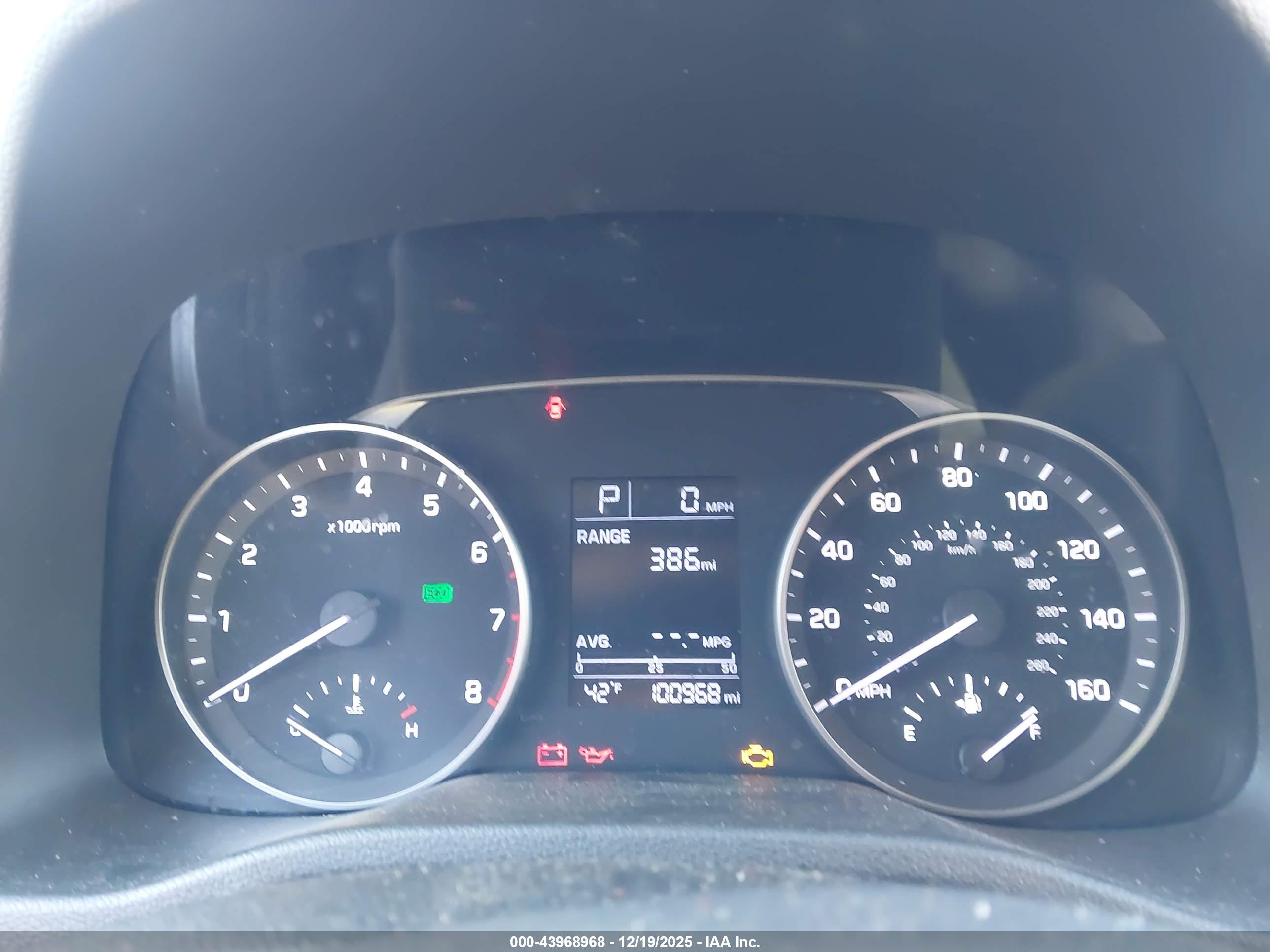 HYUNDAI ELANTRA image 7