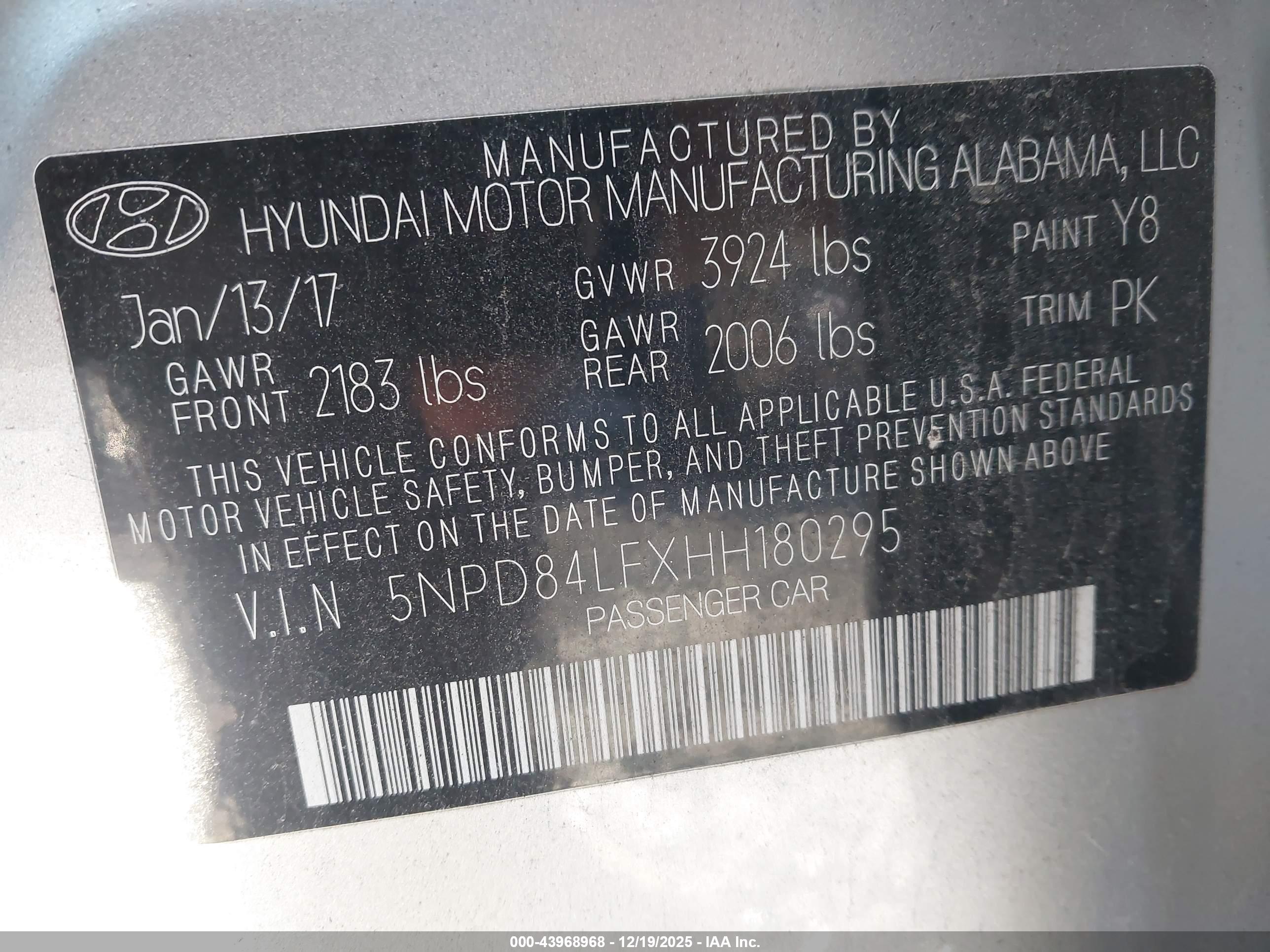 HYUNDAI ELANTRA image 9