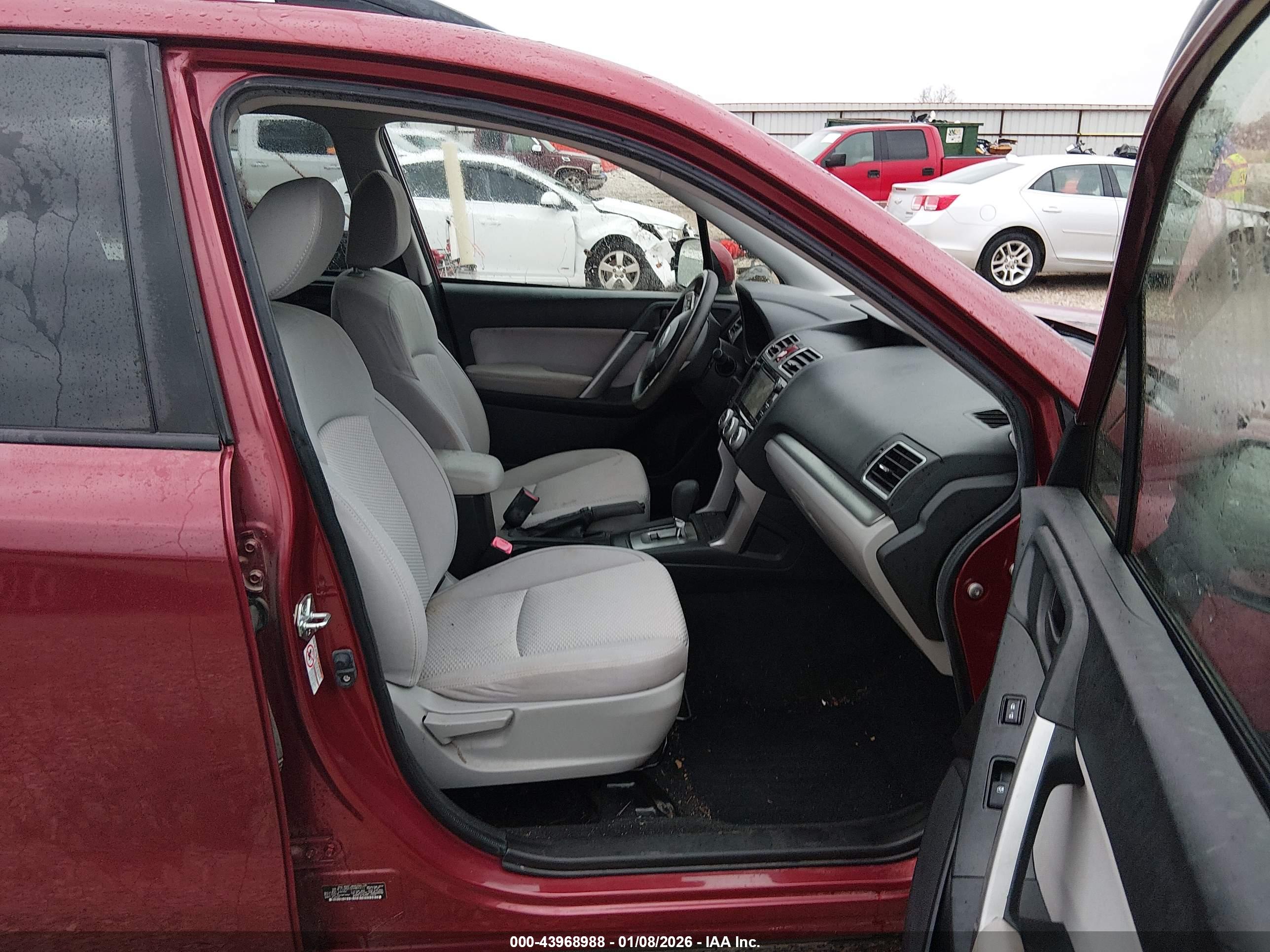 SUBARU FORESTER image 5
