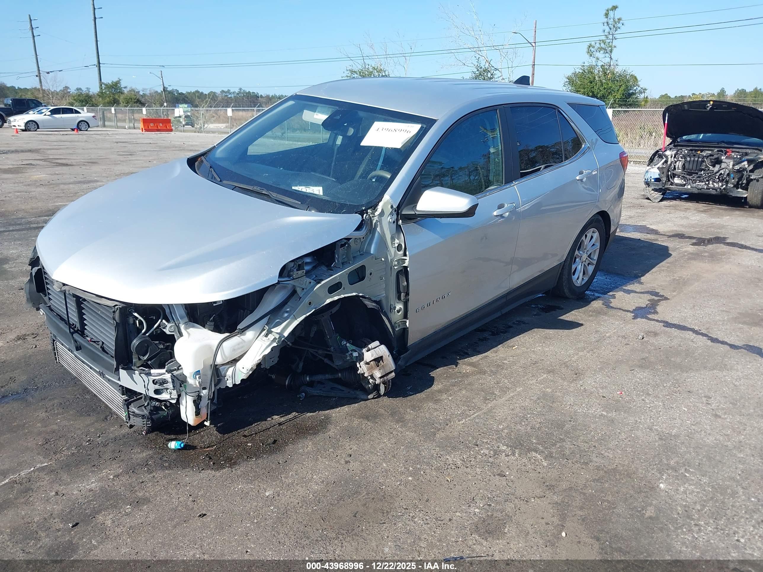 CHEVROLET EQUINOX image 2