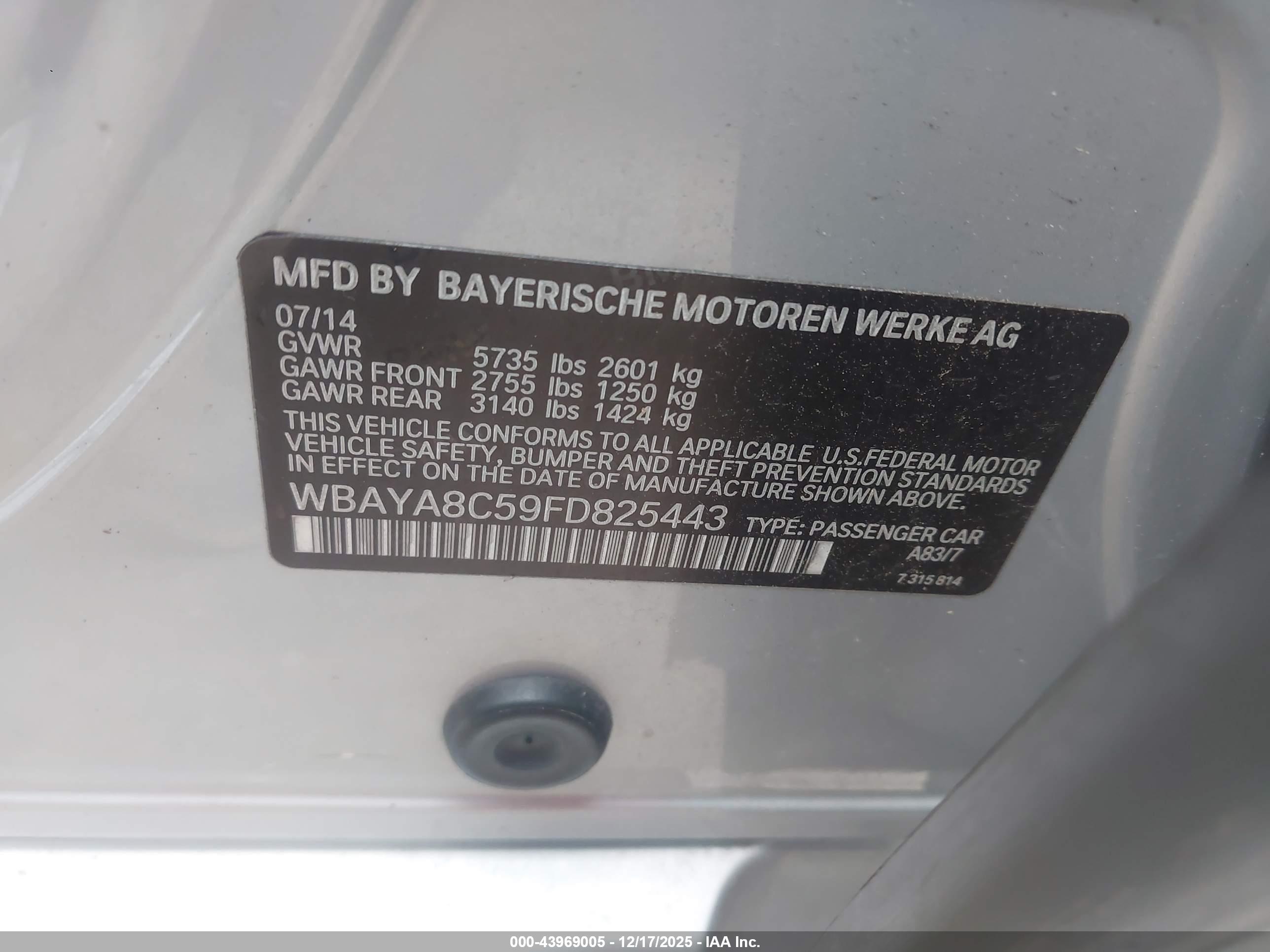 BMW 750I image 9