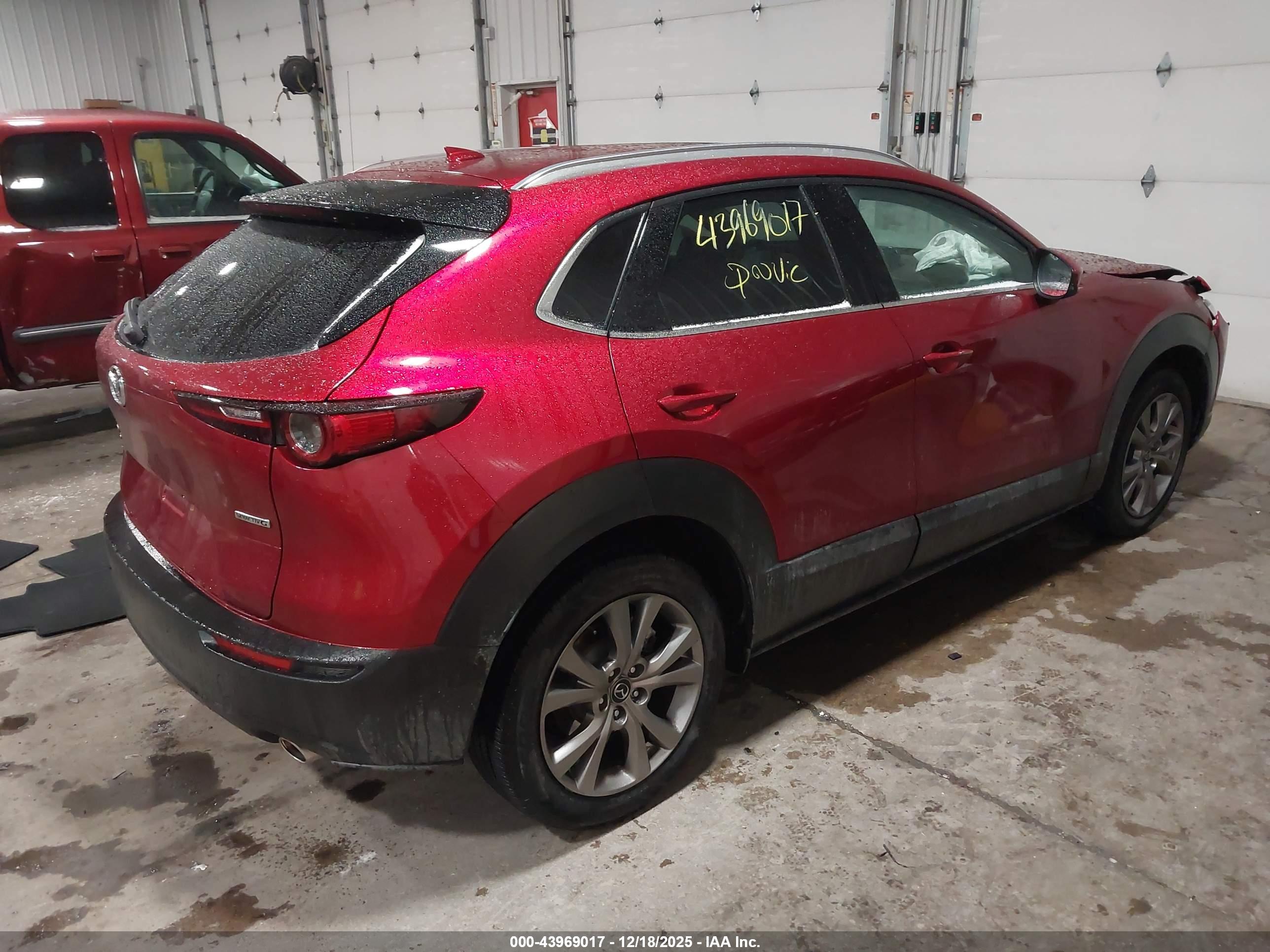 MAZDA CX-30 image 4