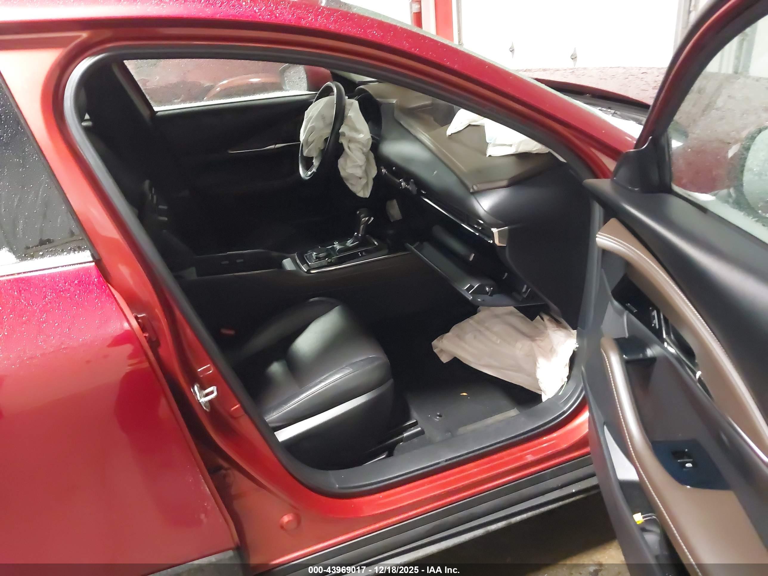 MAZDA CX-30 image 5