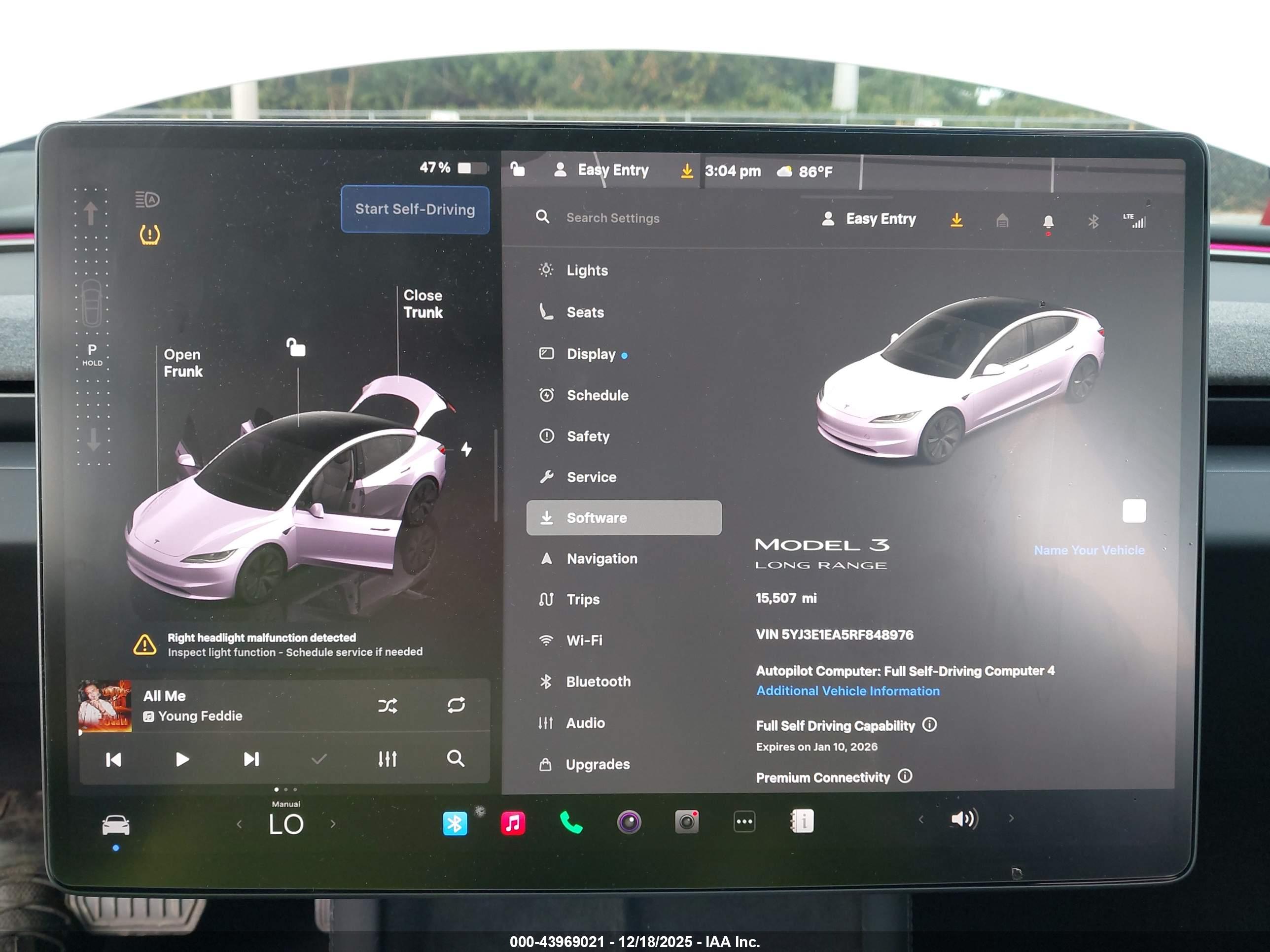 TESLA MODEL image 7
