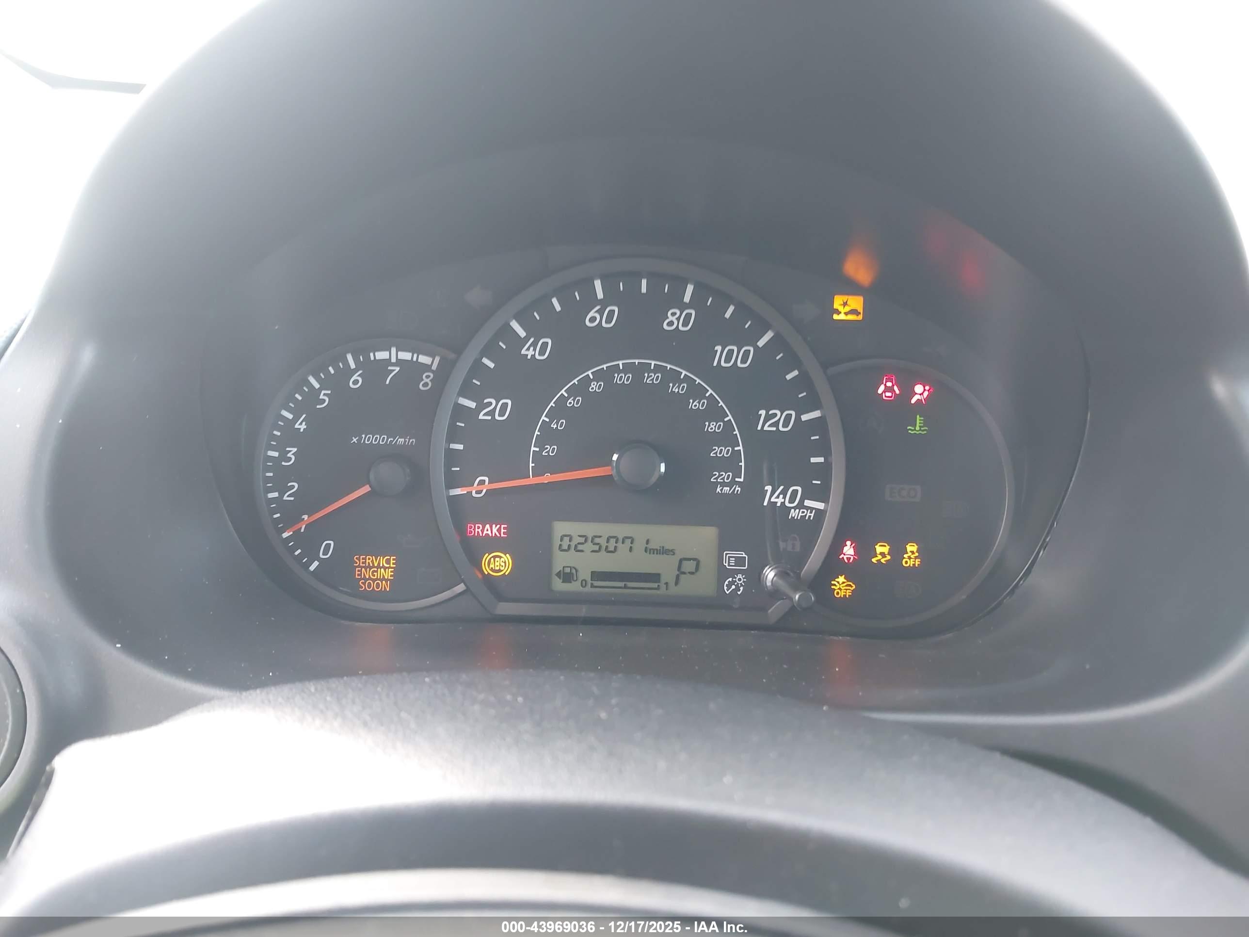 MITSUBISHI MIRAGE image 7