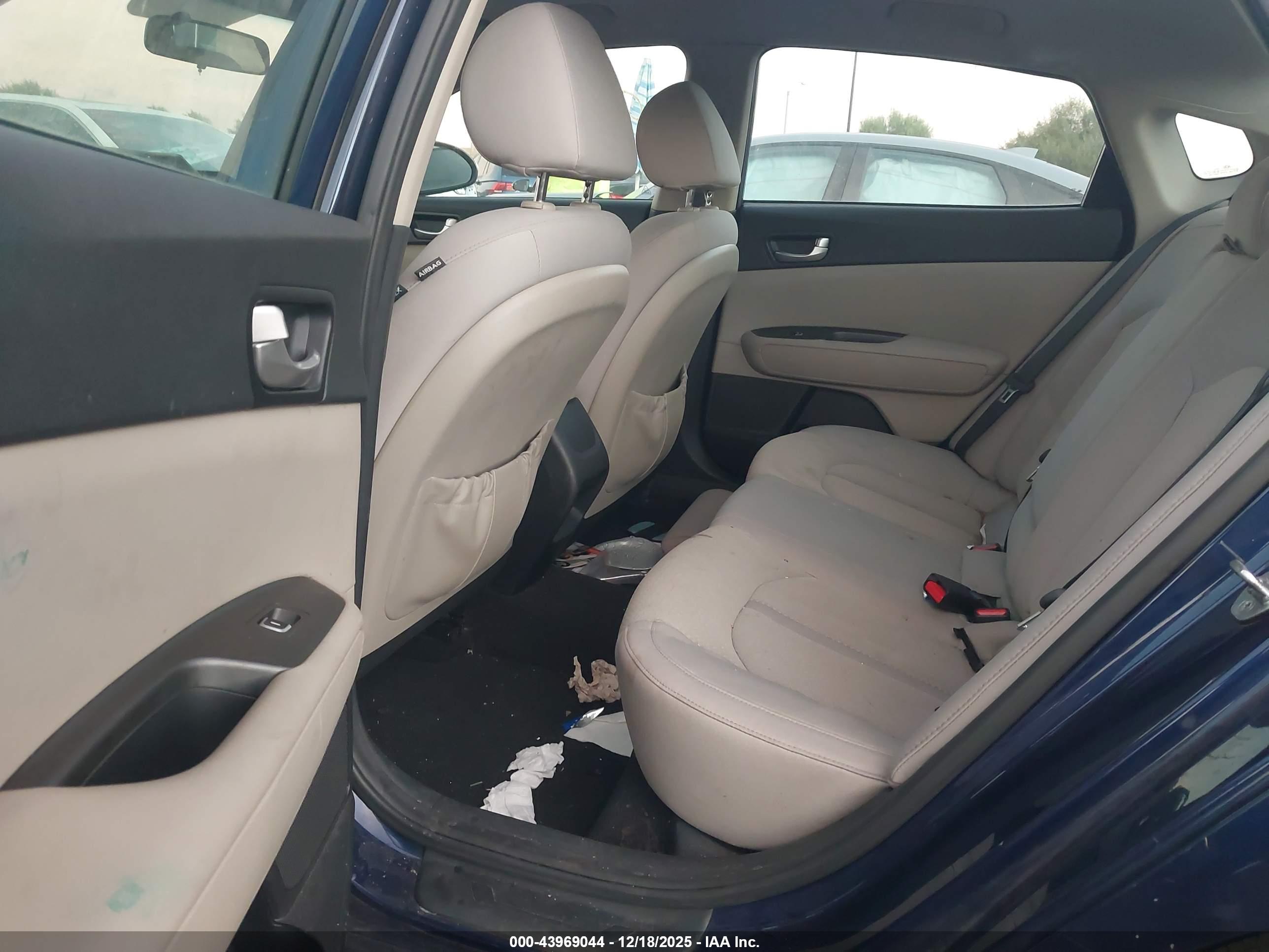 KIA OPTIMA image 8