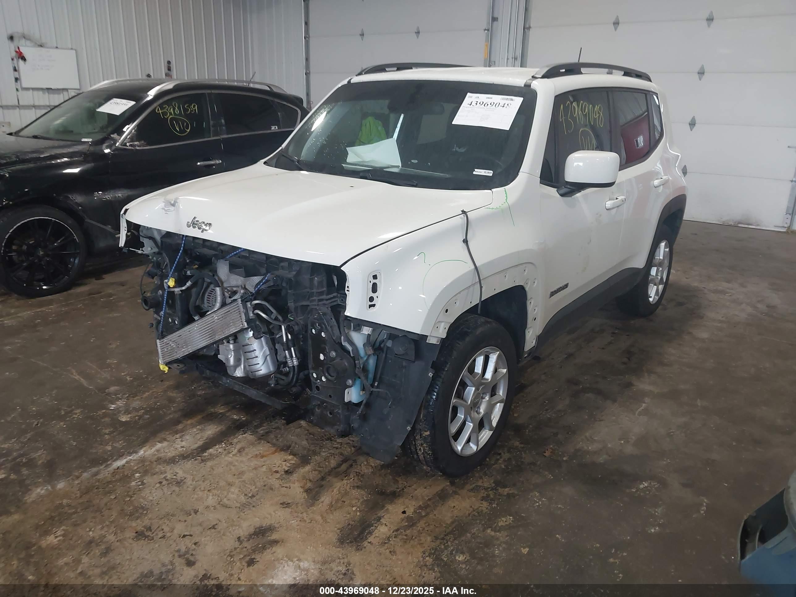 JEEP RENEGADE image 6