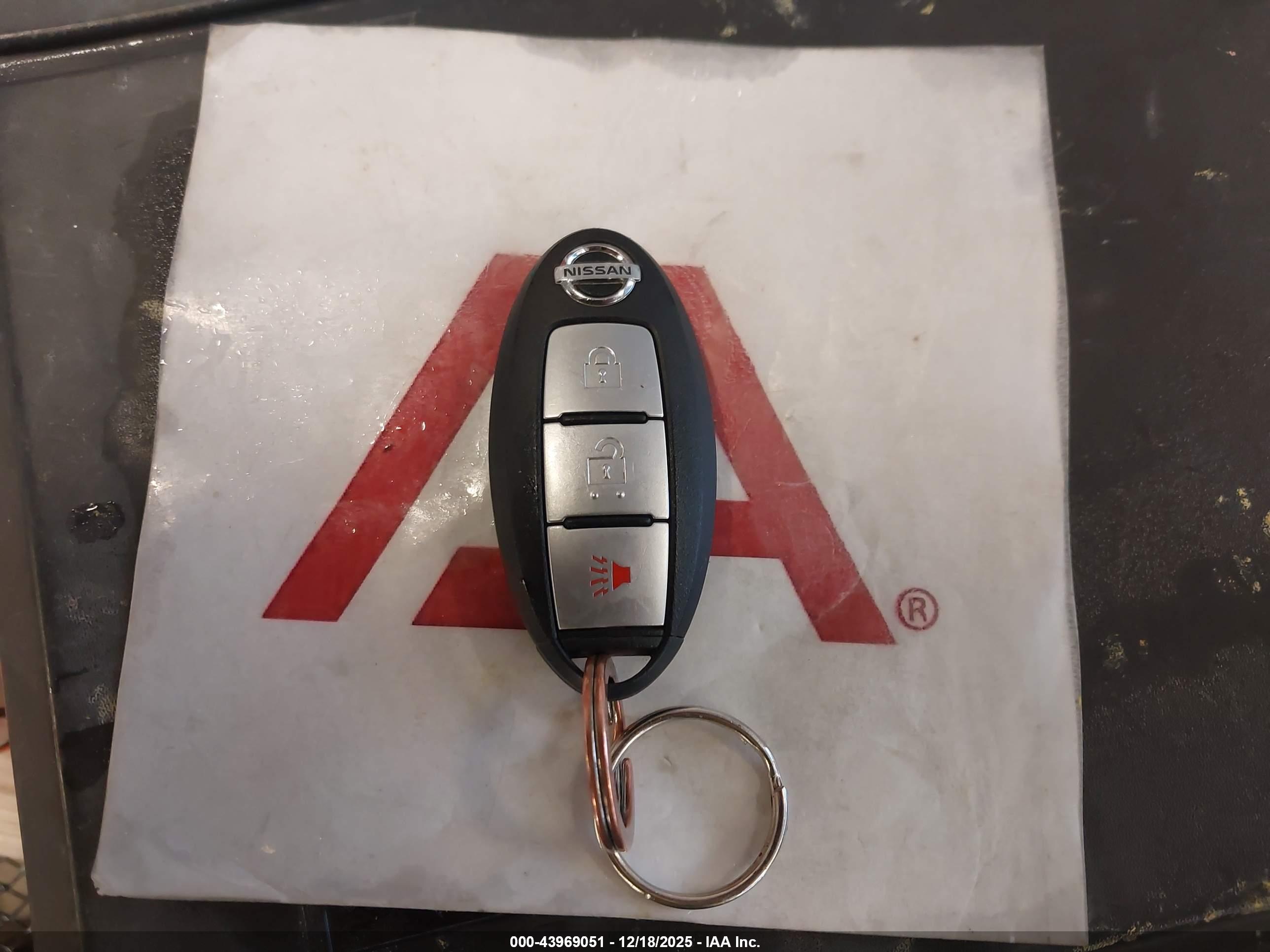 NISSAN MURANO image 11