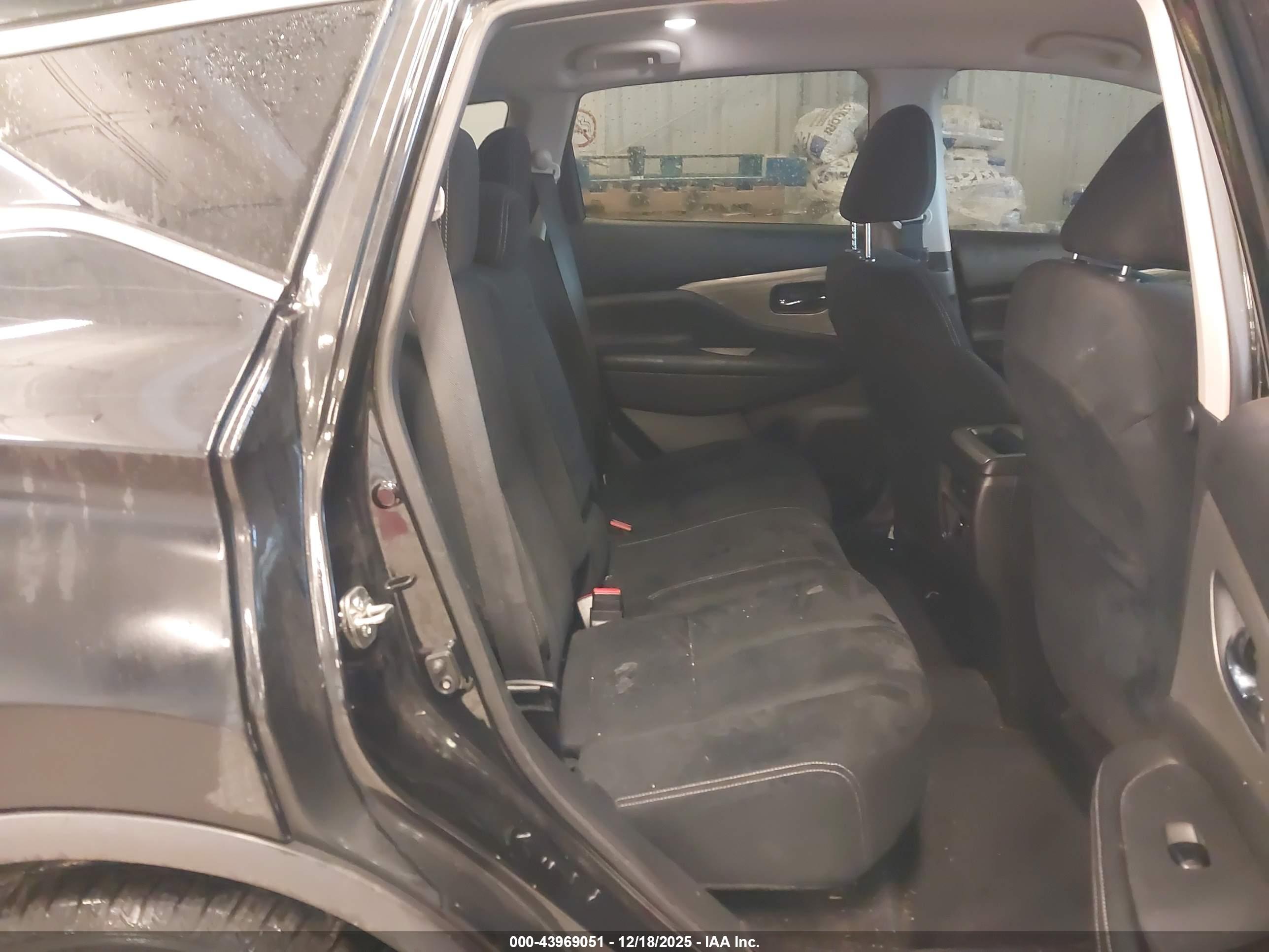 NISSAN MURANO image 8