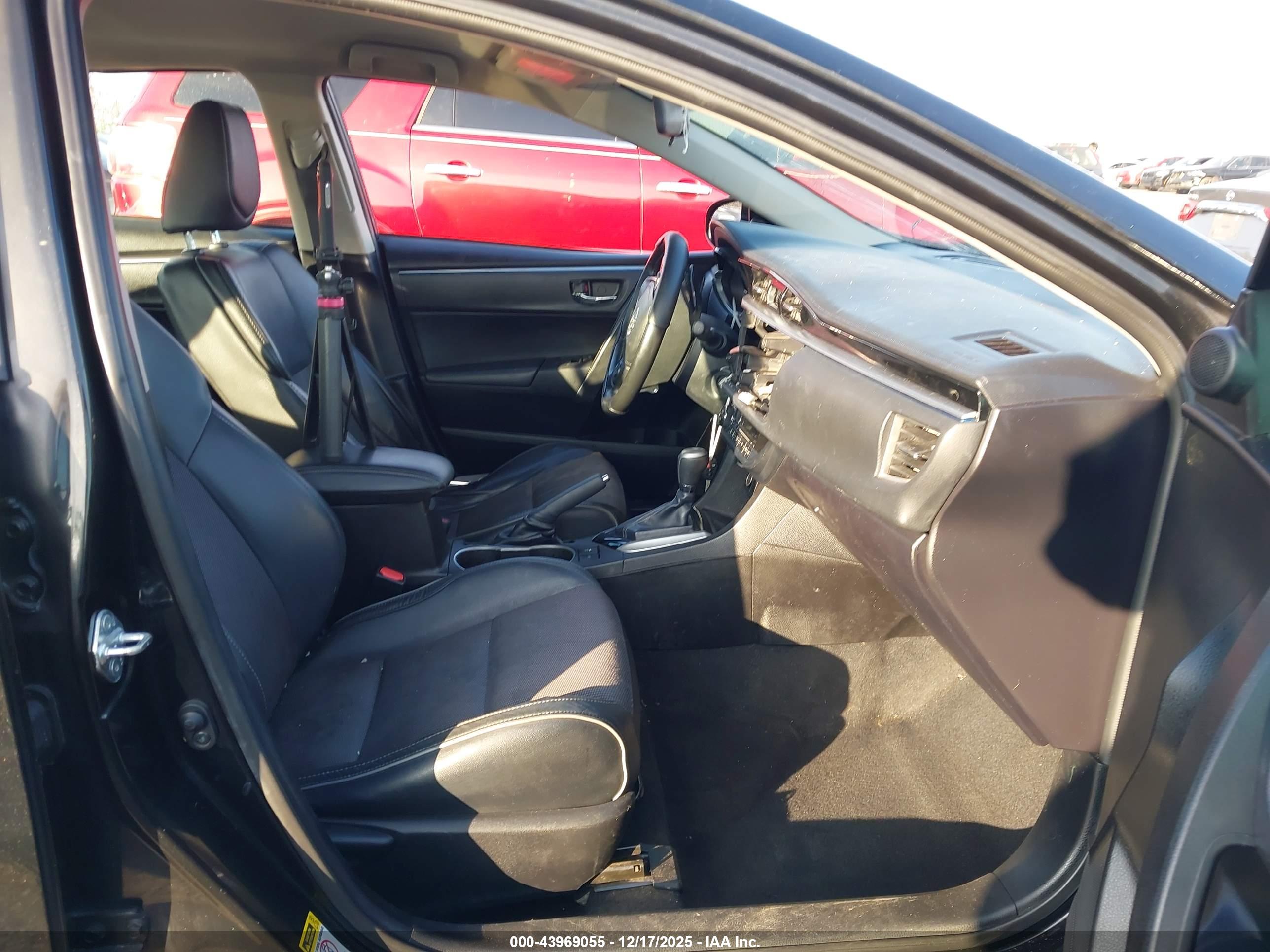 TOYOTA COROLLA image 5