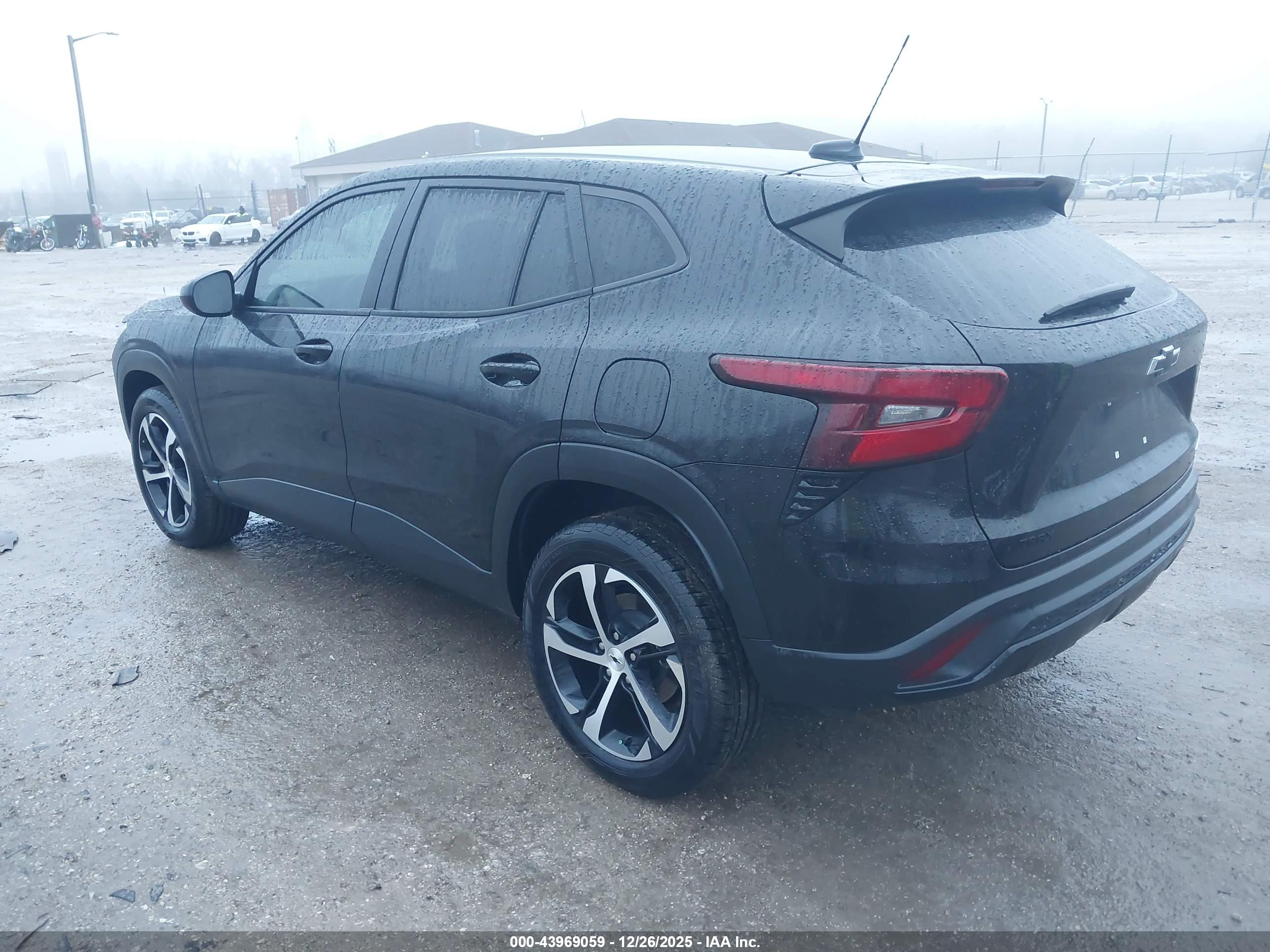 CHEVROLET TRAX image 3