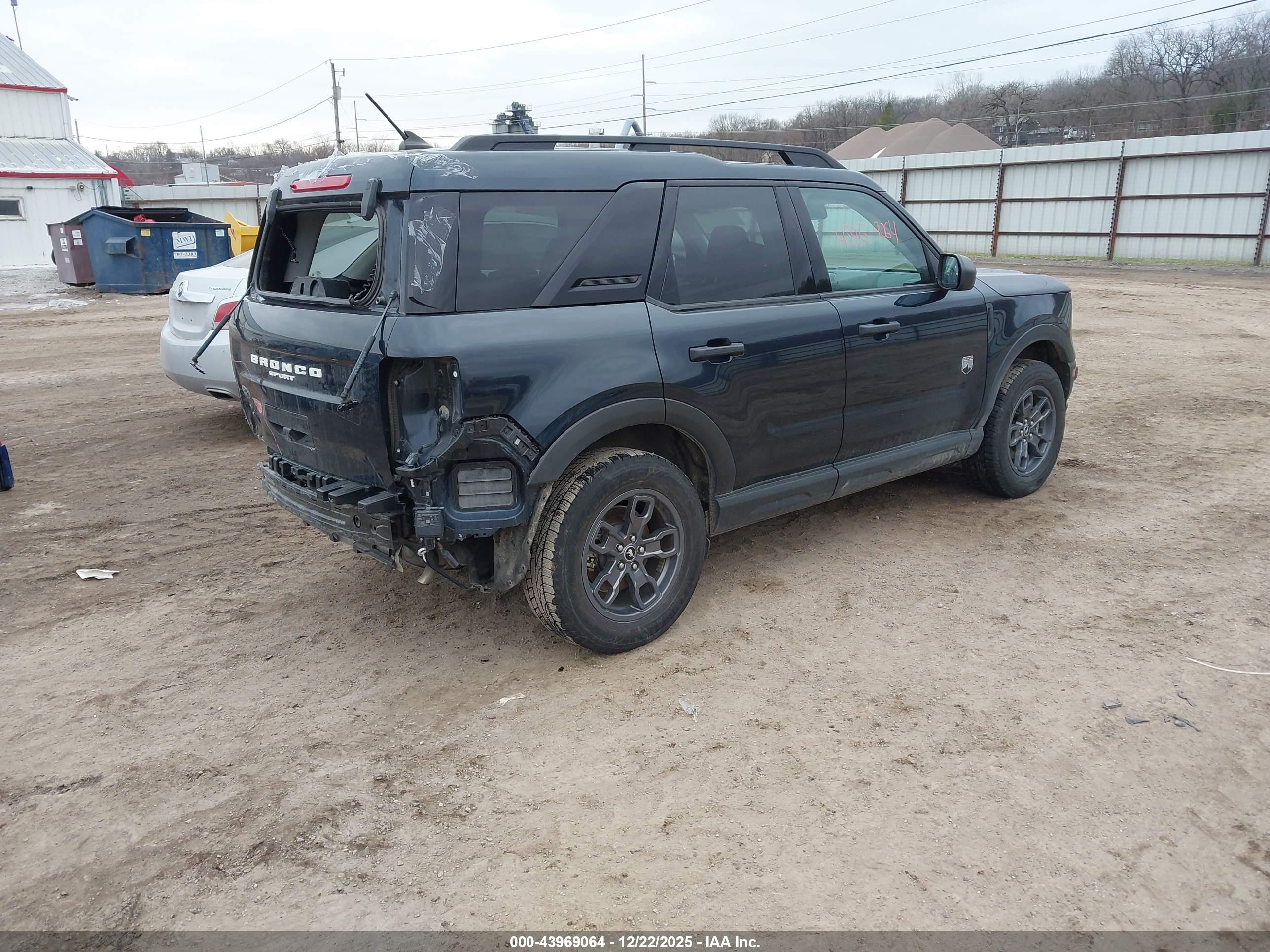 FORD BRONCO image 4