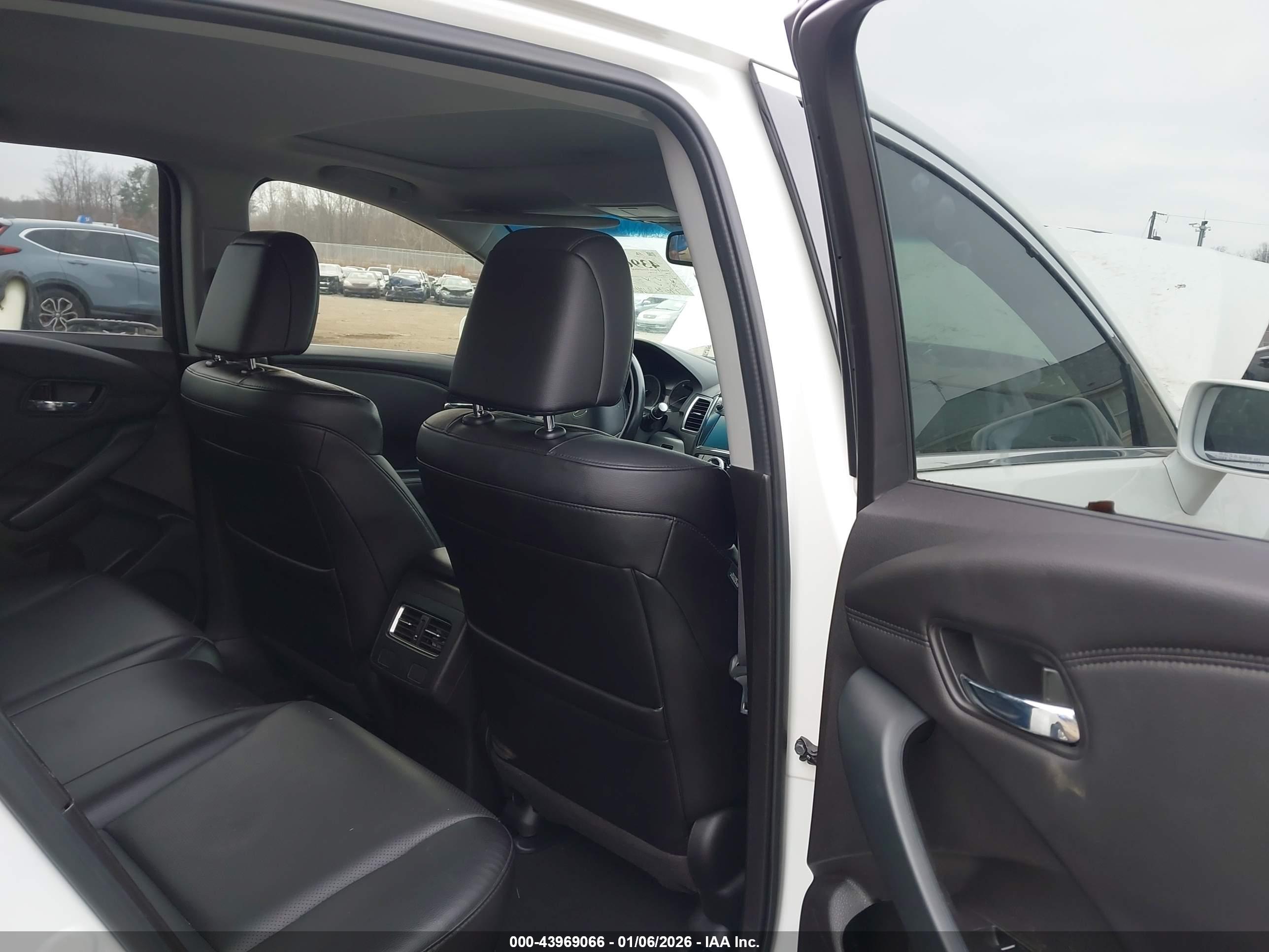 ACURA RDX image 8