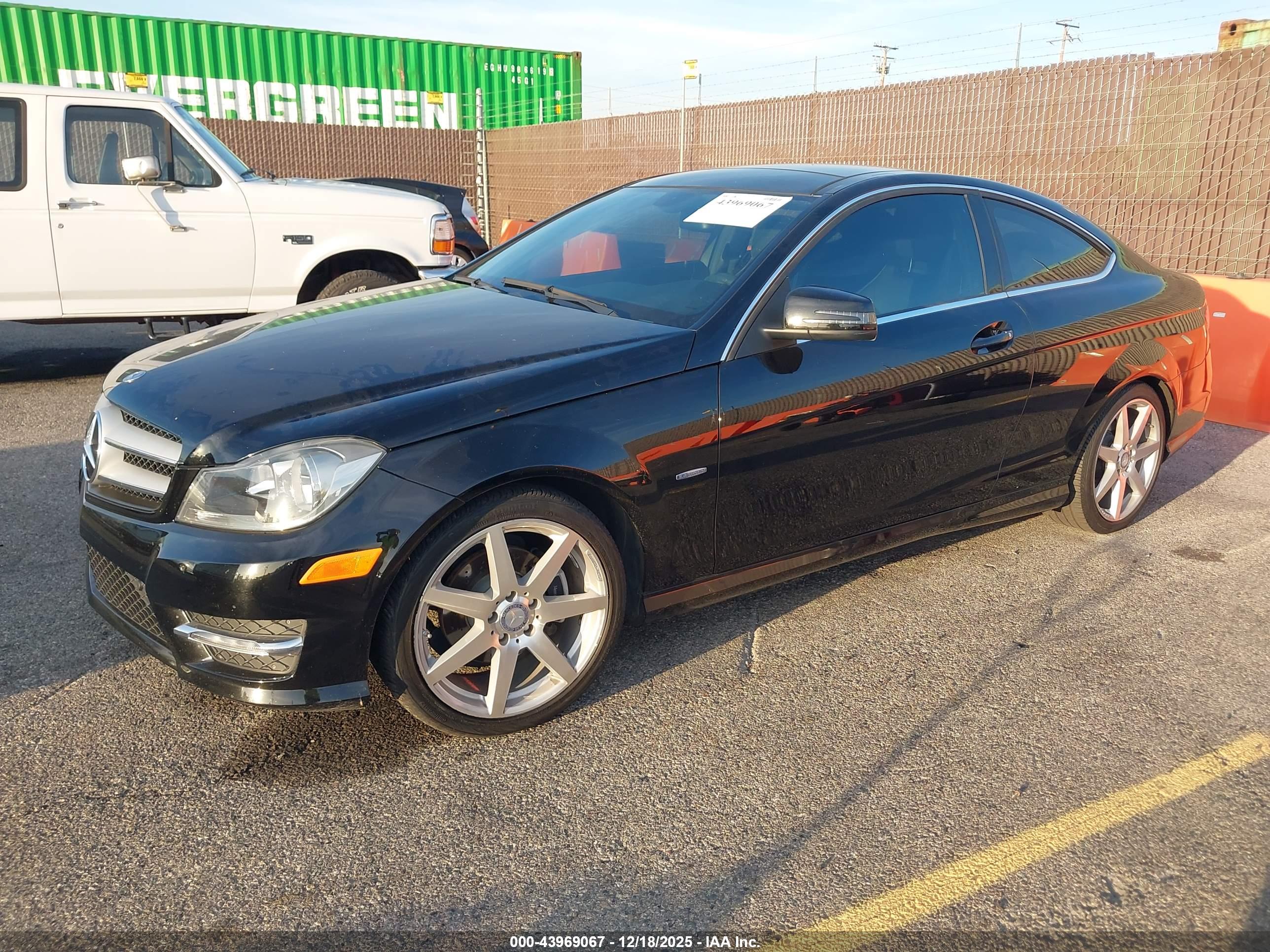 MERCEDES-BENZ C image 2