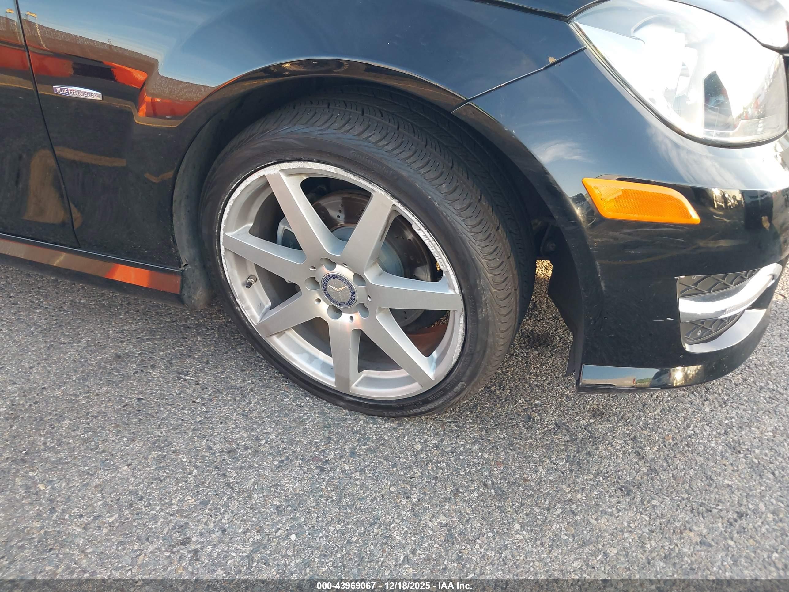 MERCEDES-BENZ C image 6