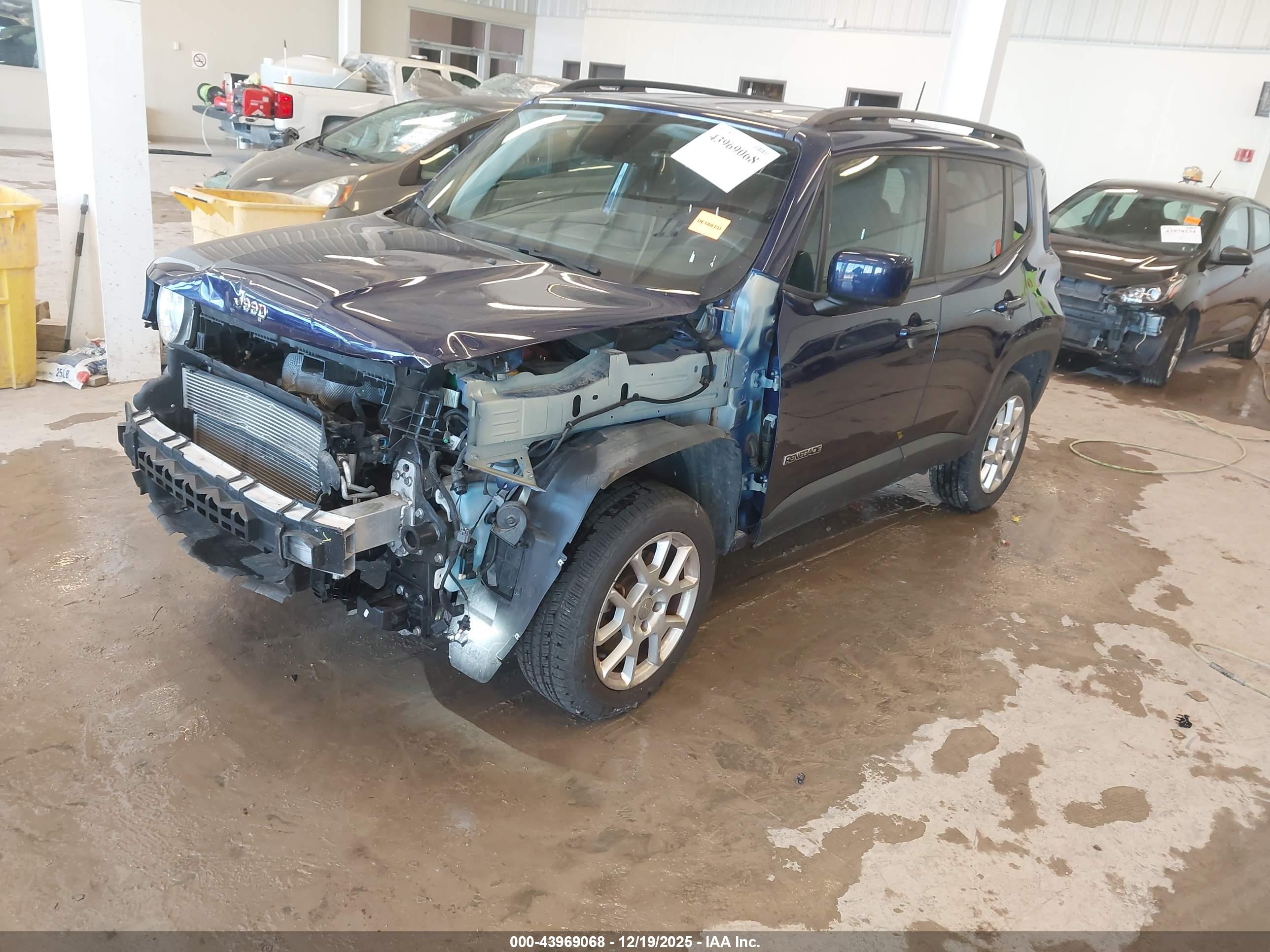 JEEP RENEGADE image 2