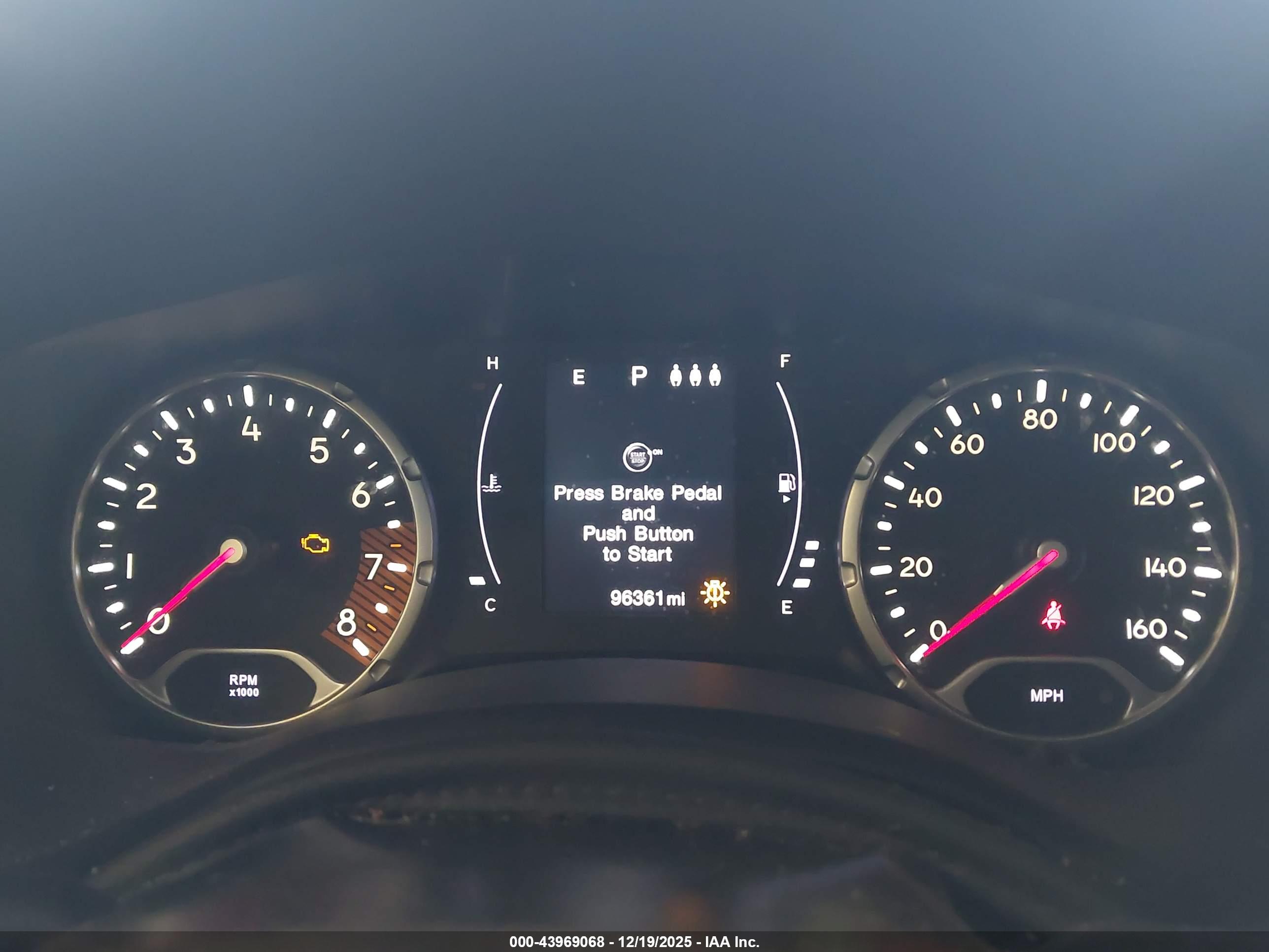 JEEP RENEGADE image 7