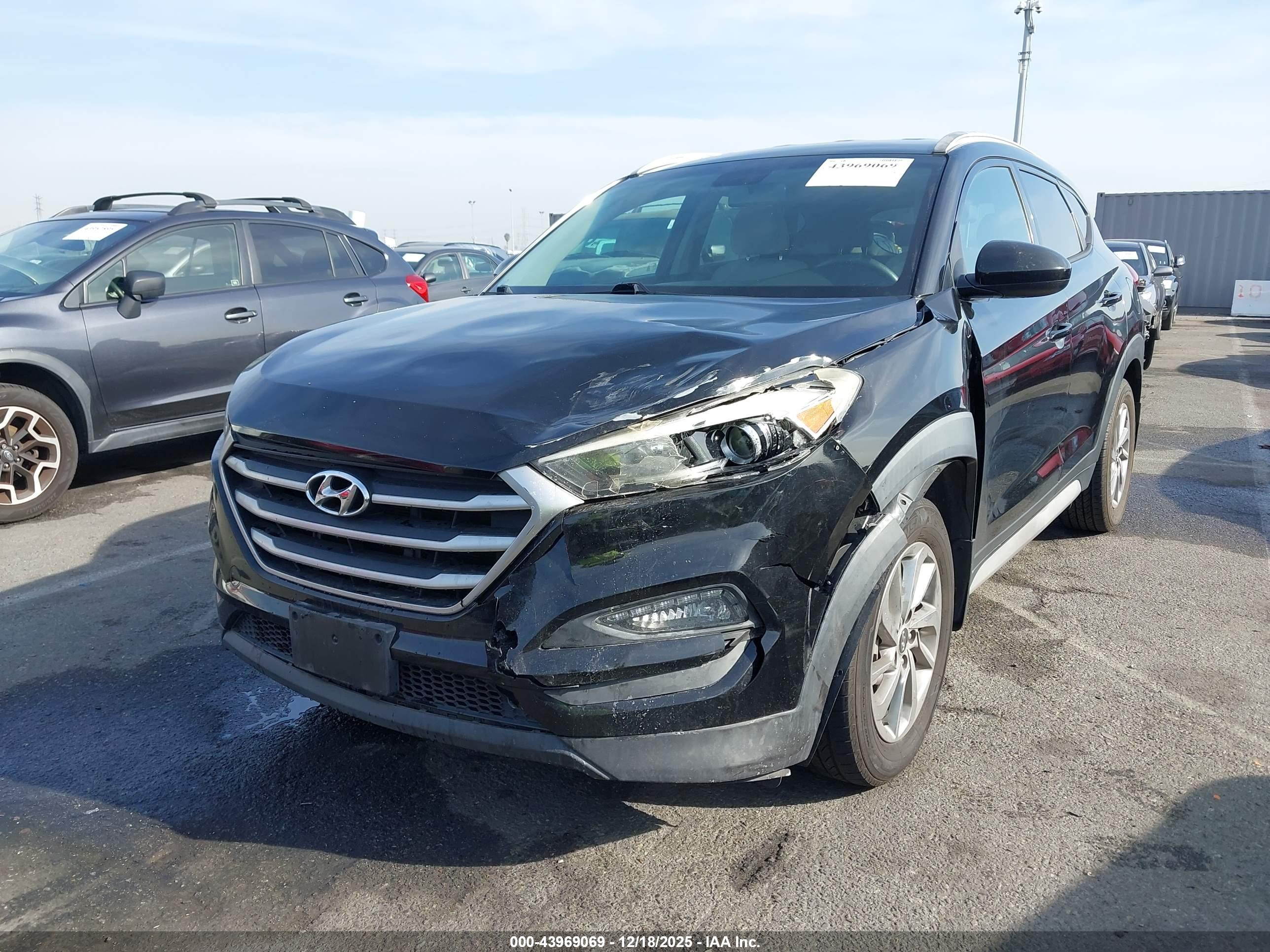 HYUNDAI TUCSON image 2
