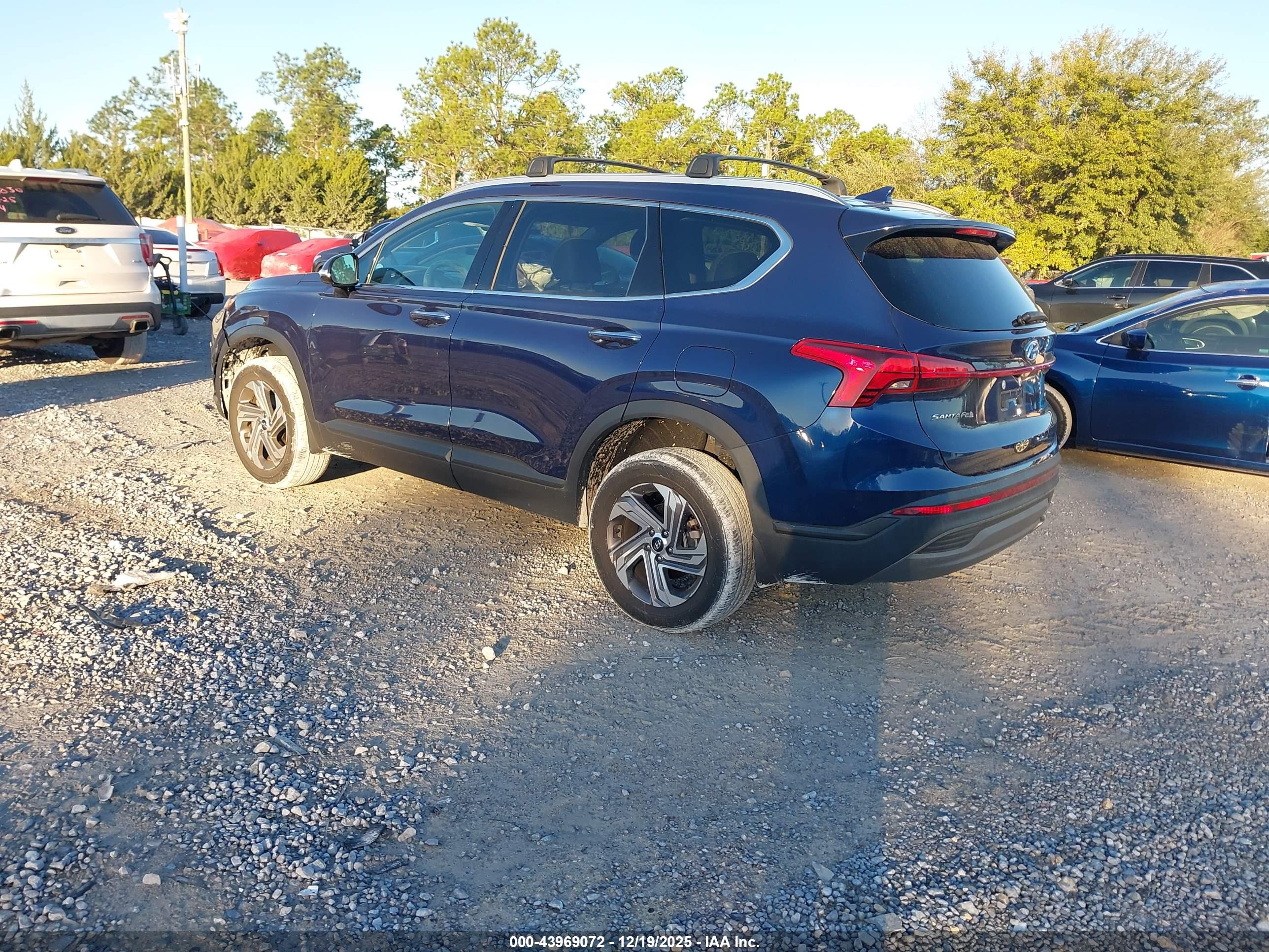 HYUNDAI SANTA image 3