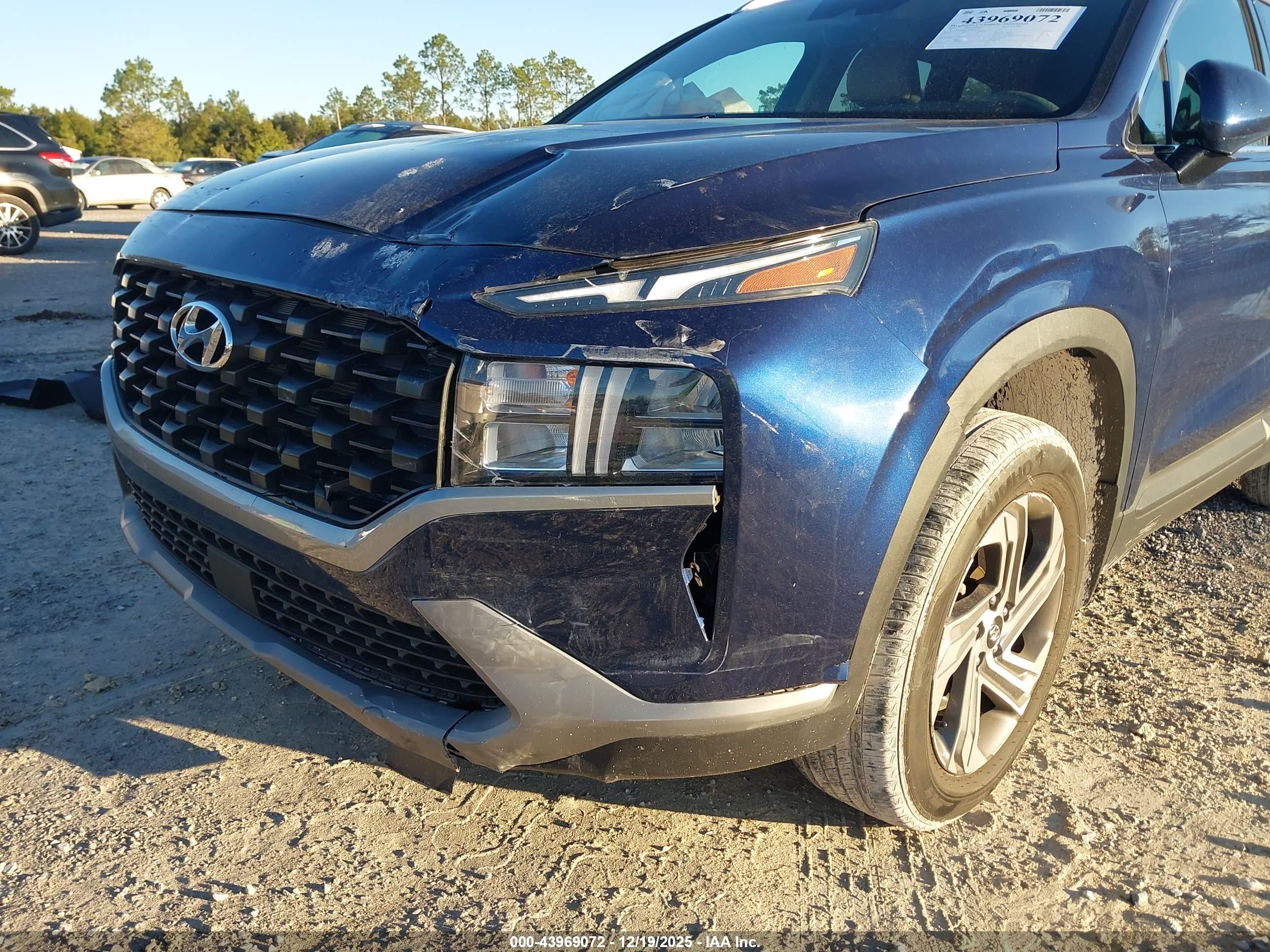 HYUNDAI SANTA image 6