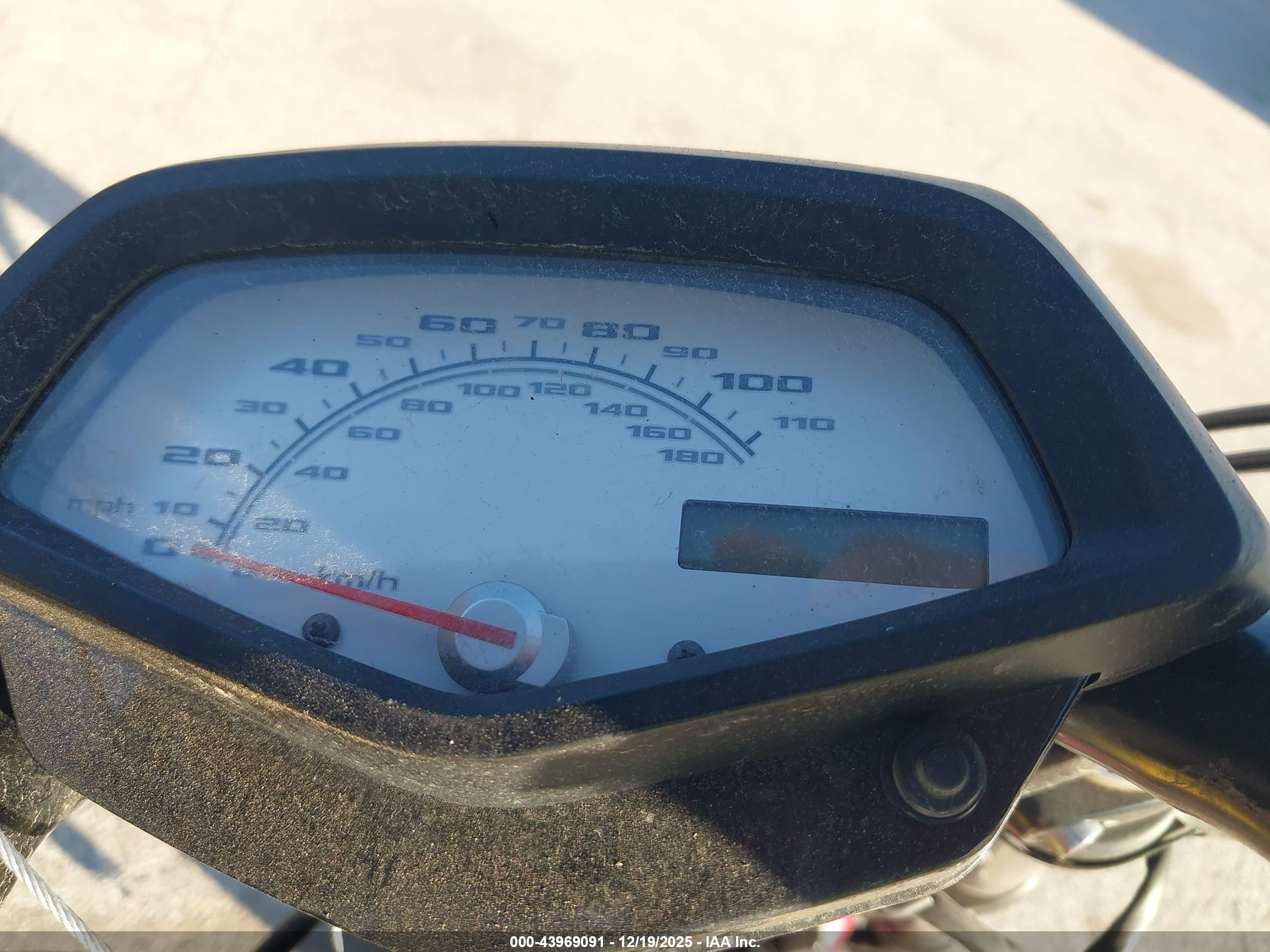 HONDA VT1300 image 7