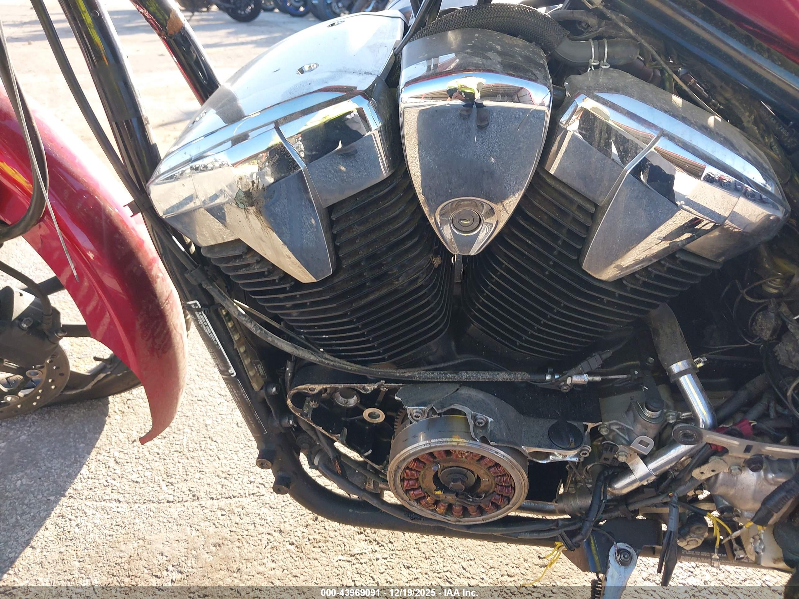 HONDA VT1300 image 9