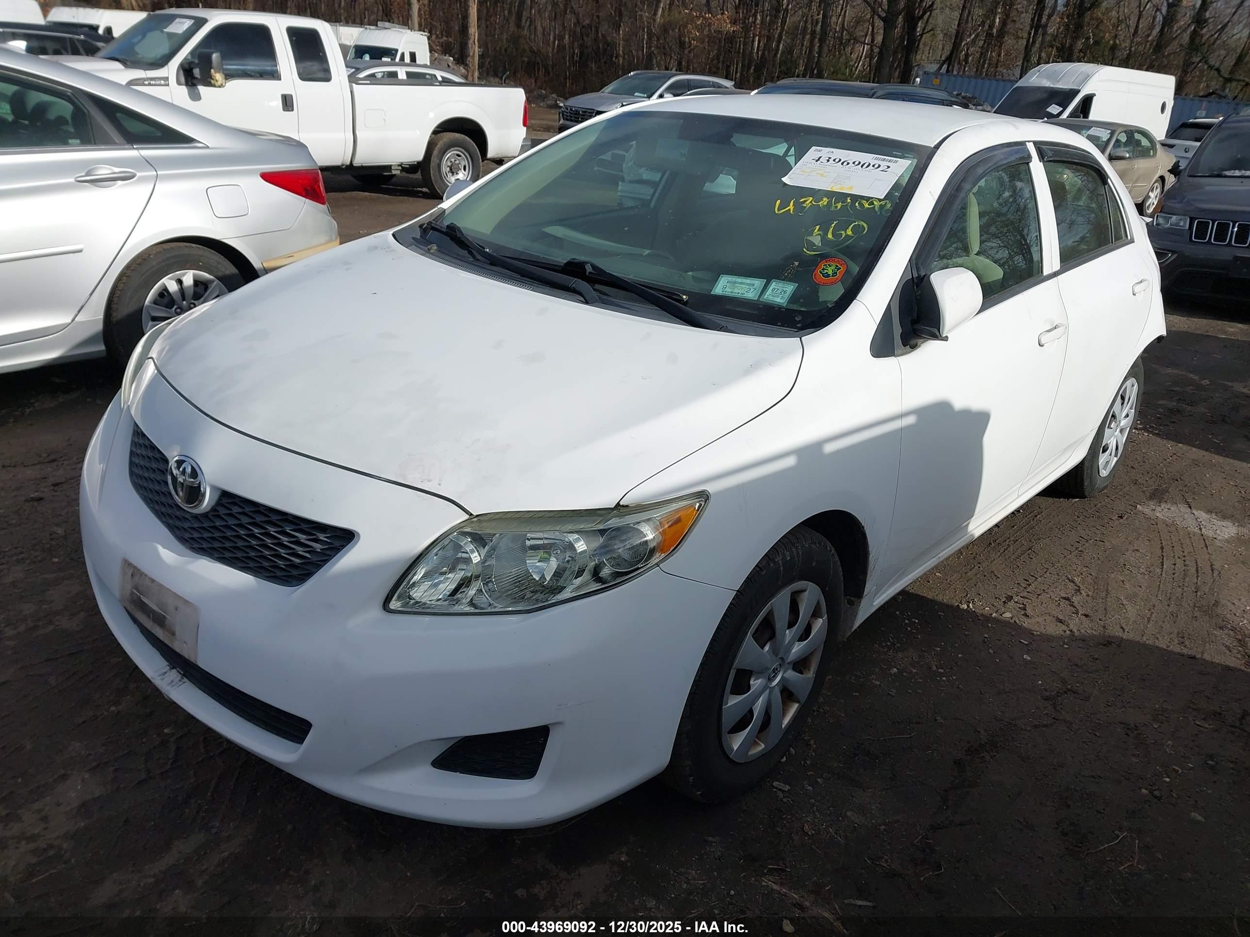 TOYOTA COROLLA image 2