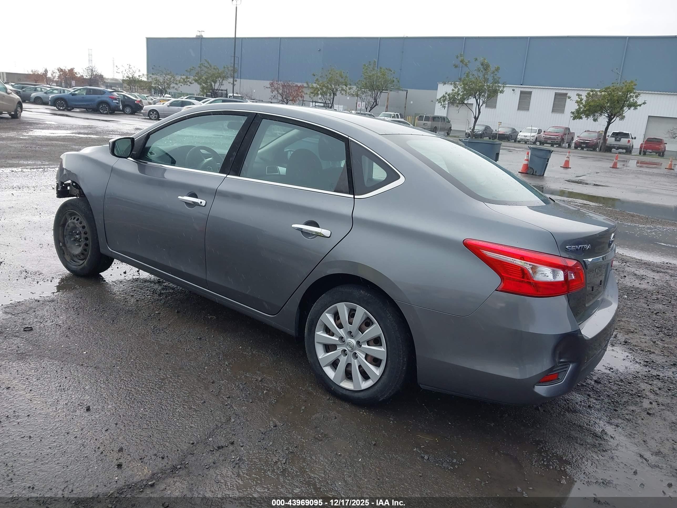 NISSAN SENTRA image 3