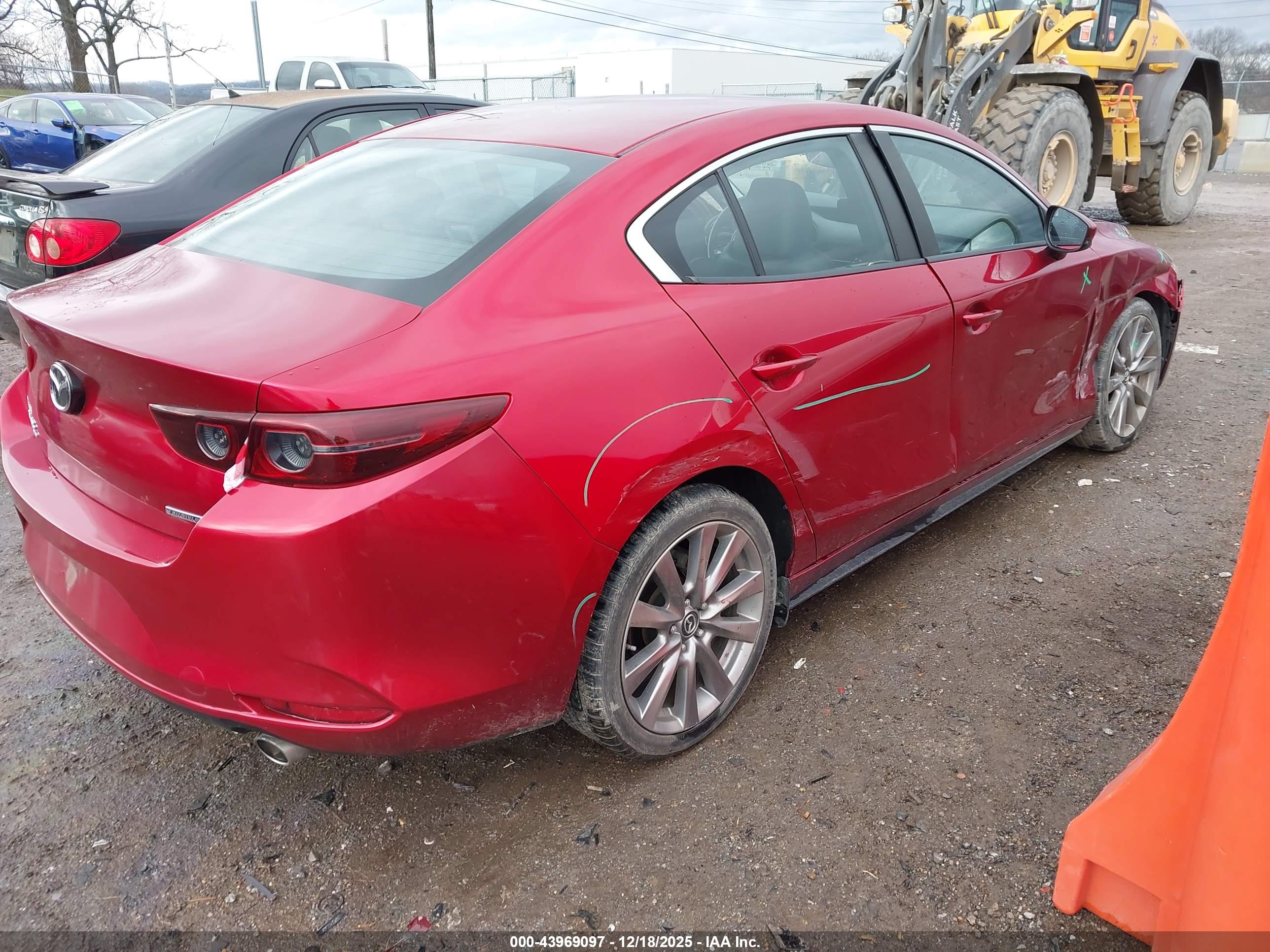MAZDA MAZDA3 image 4