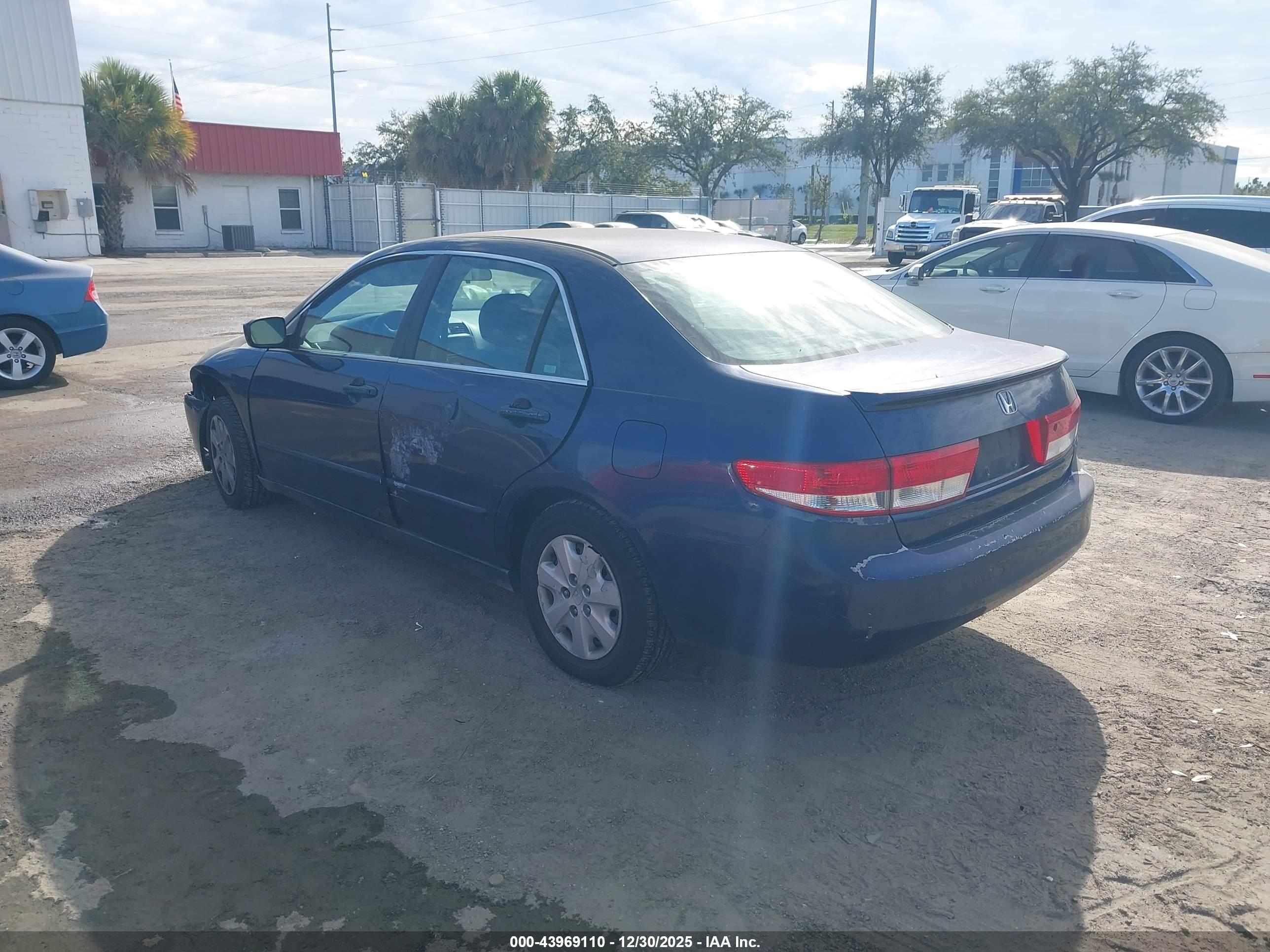 HONDA ACCORD image 3