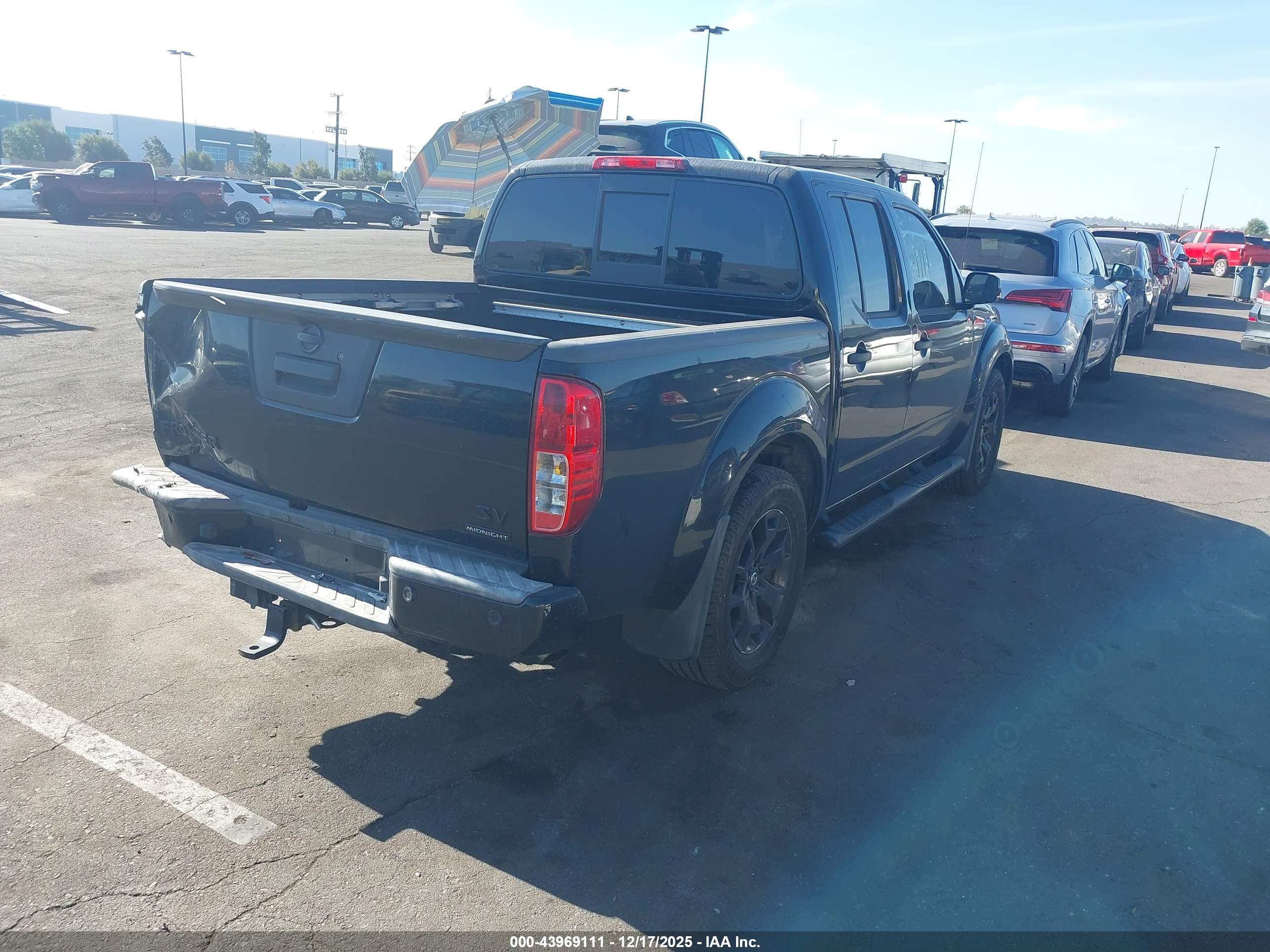 NISSAN FRONTIER image 4