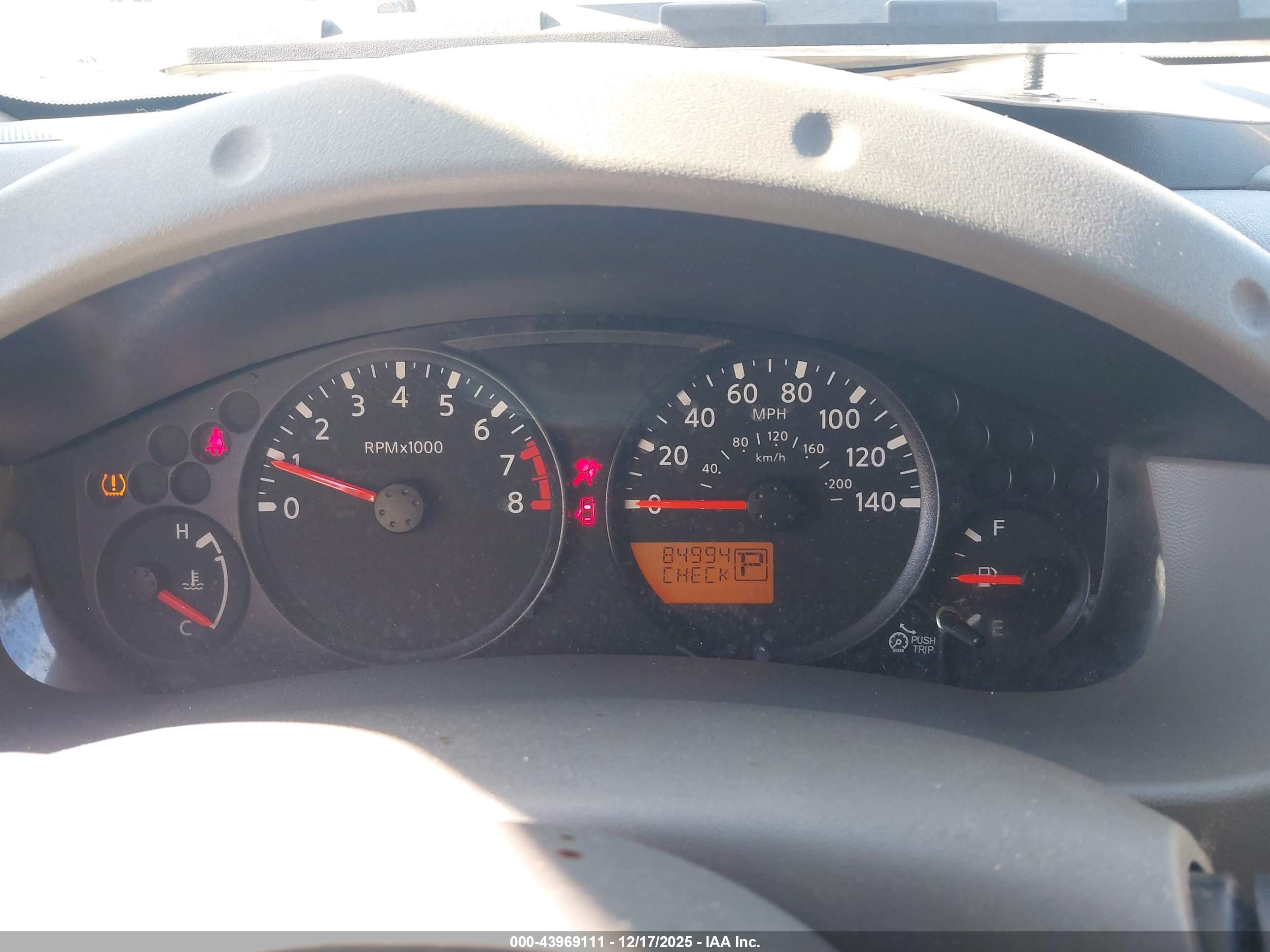 NISSAN FRONTIER image 7