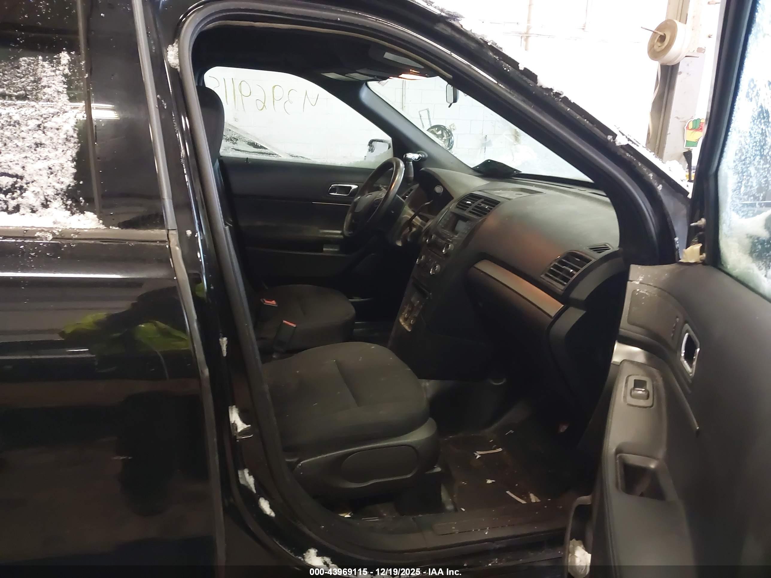 FORD UTILITY image 5