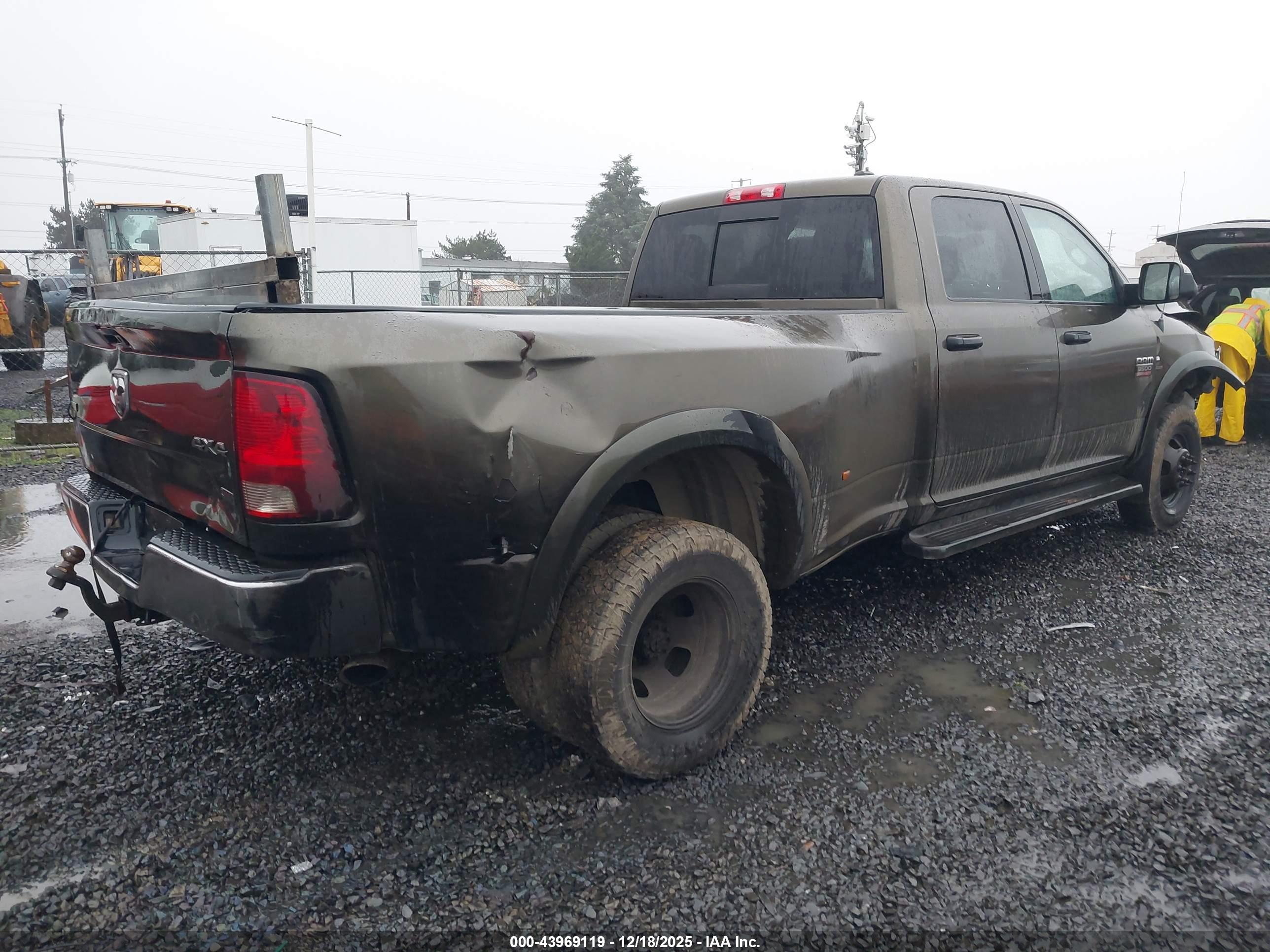 RAM 3500 image 4
