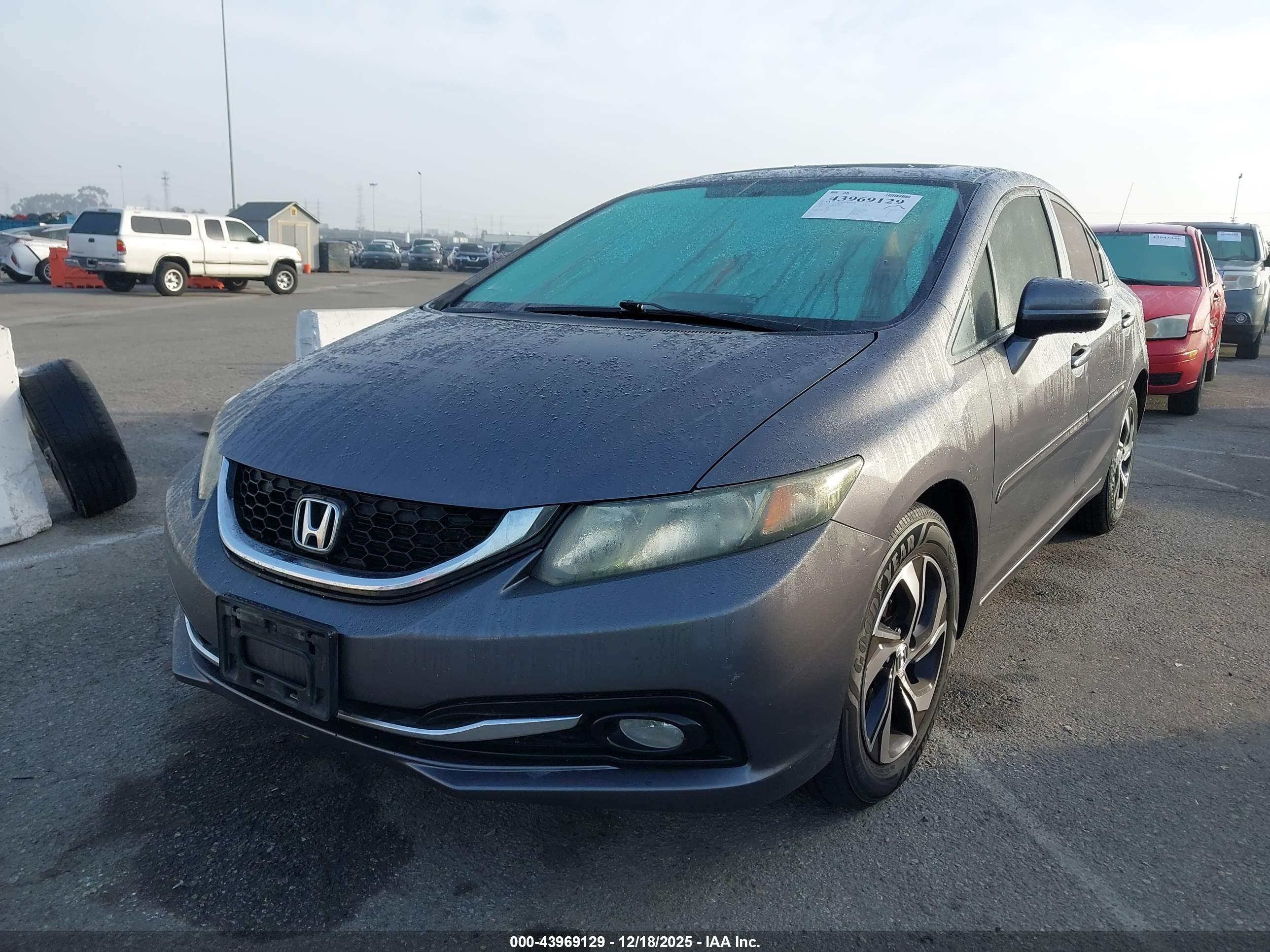 HONDA CIVIC image 2