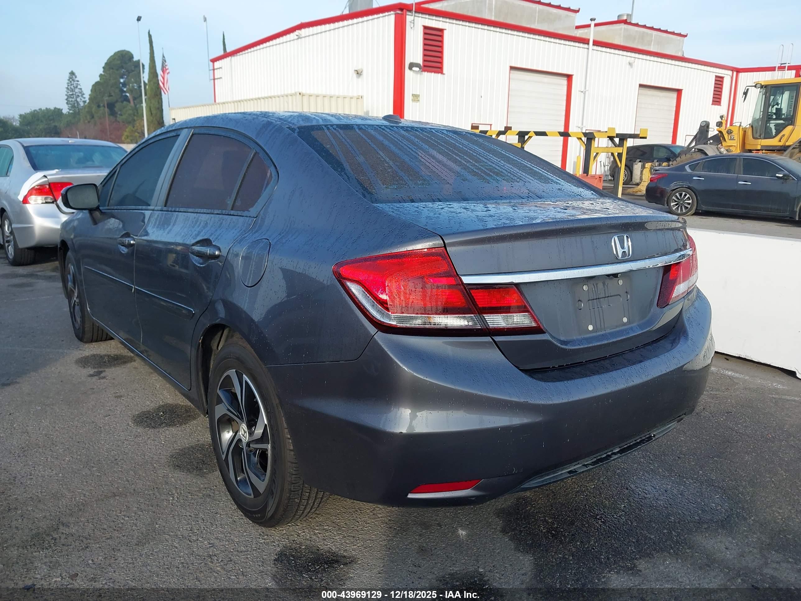 HONDA CIVIC image 3